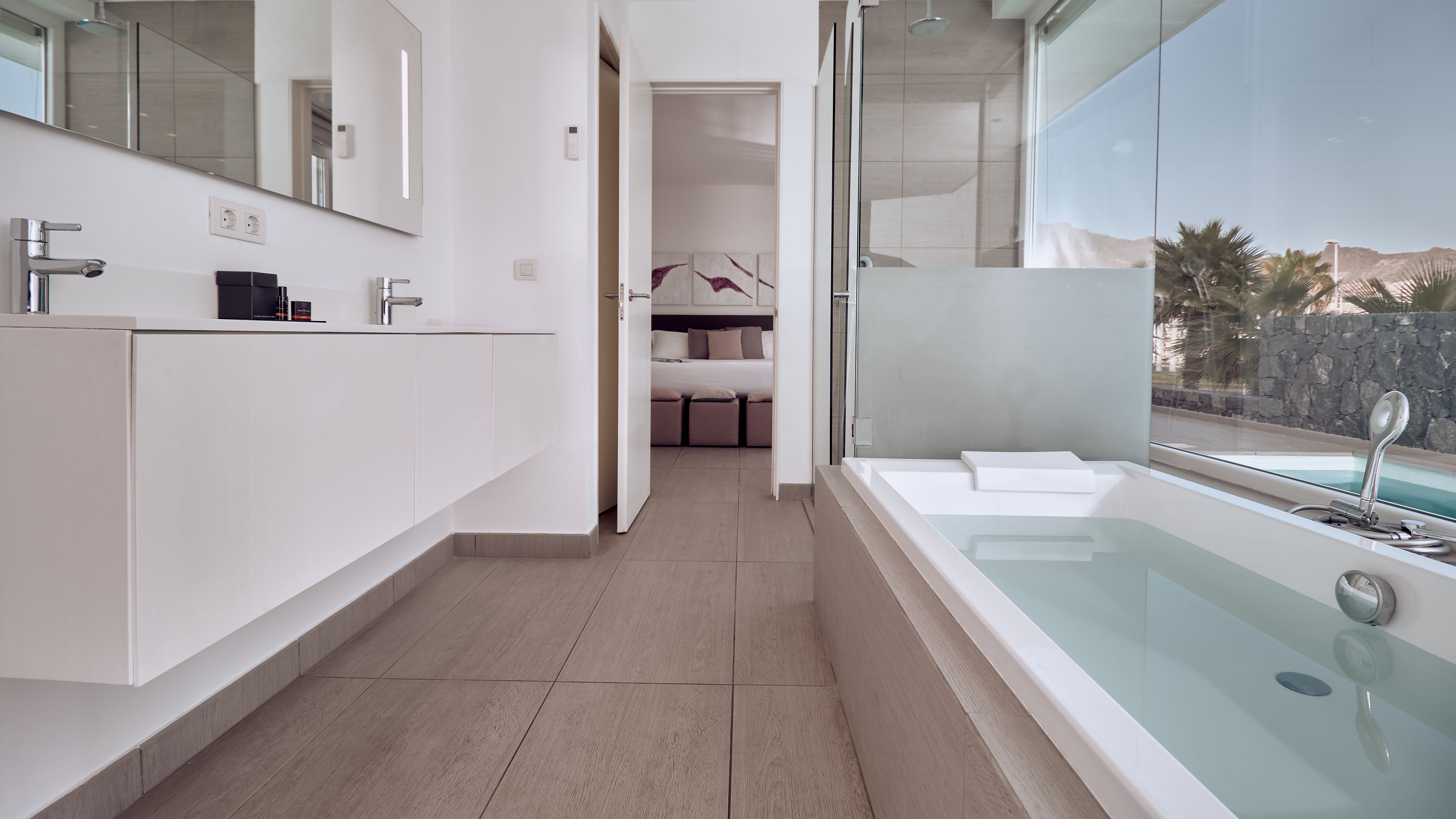 1 BEDROOM SUITE EXTRA LARGE ROOM, WITH PRIVATE POOL, LATERAL SEA VIEW, TERRACE (DIVINITY MAR)