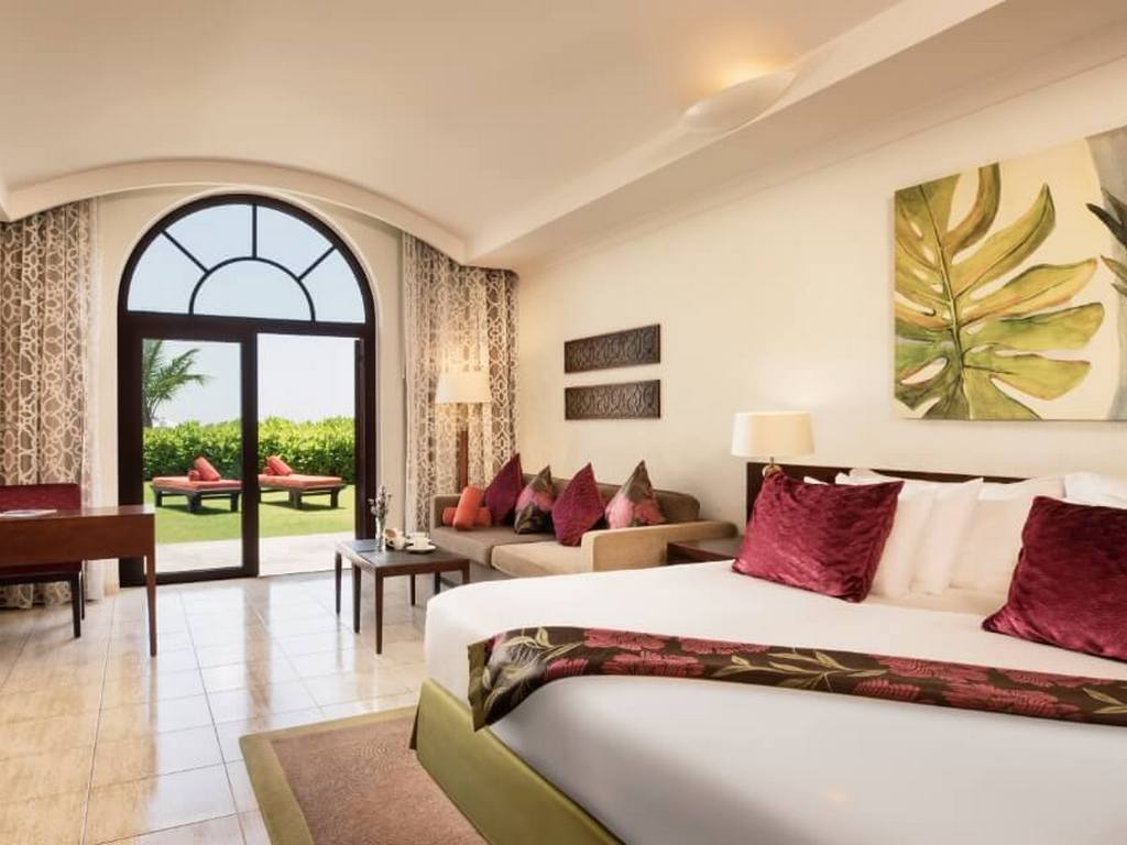 Beachfront Terrace Junior Suite