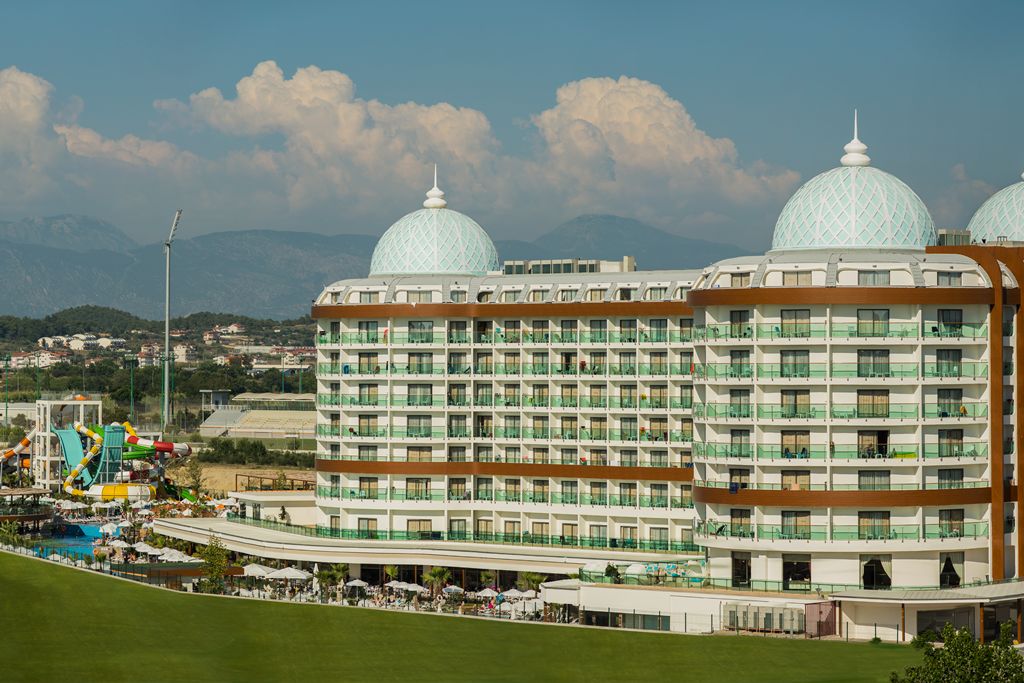 Clădirea principala