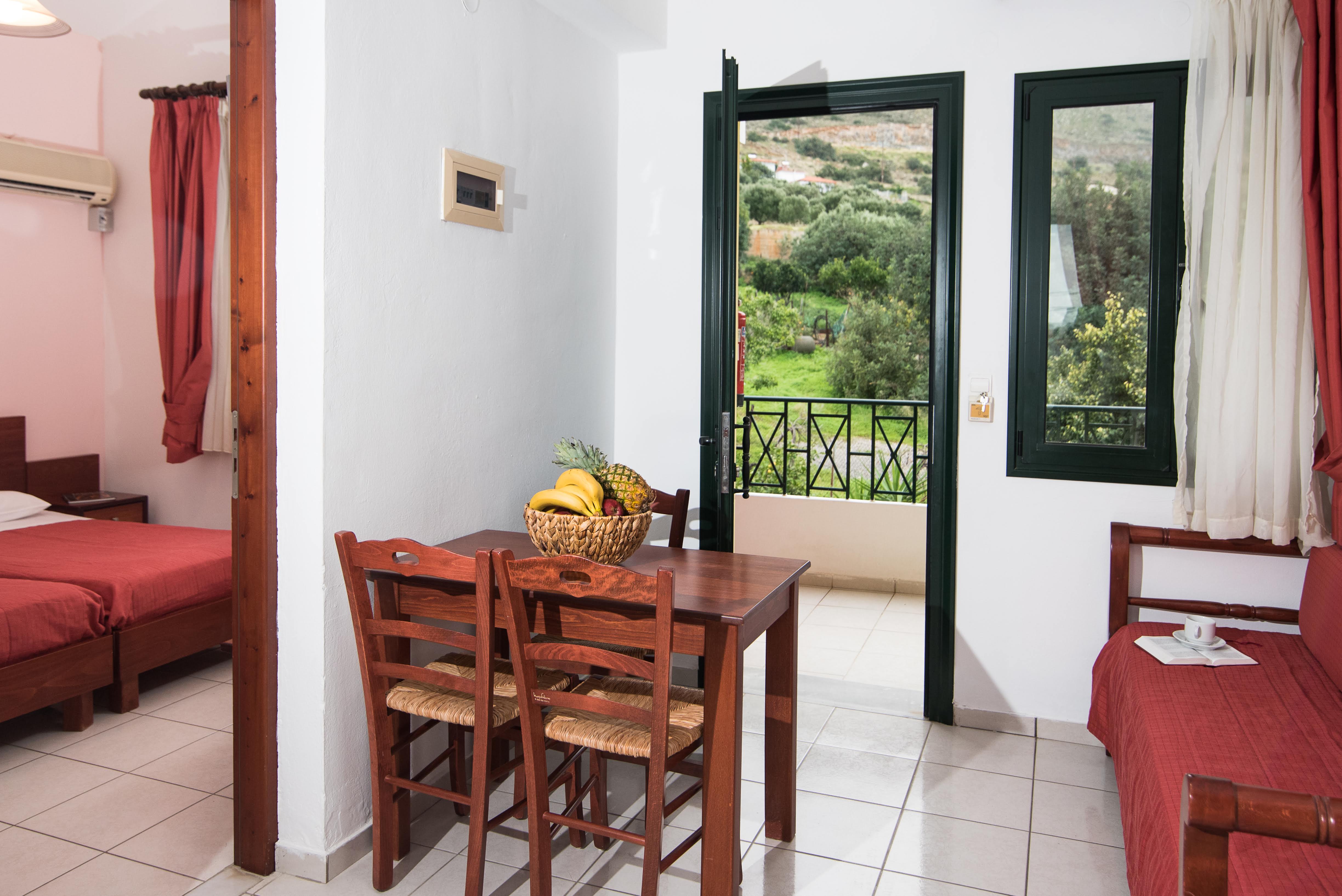 ONE BEDROOM APARTMENT GARDEN VIEW OR SIDE SEA VIEW 3 PAX