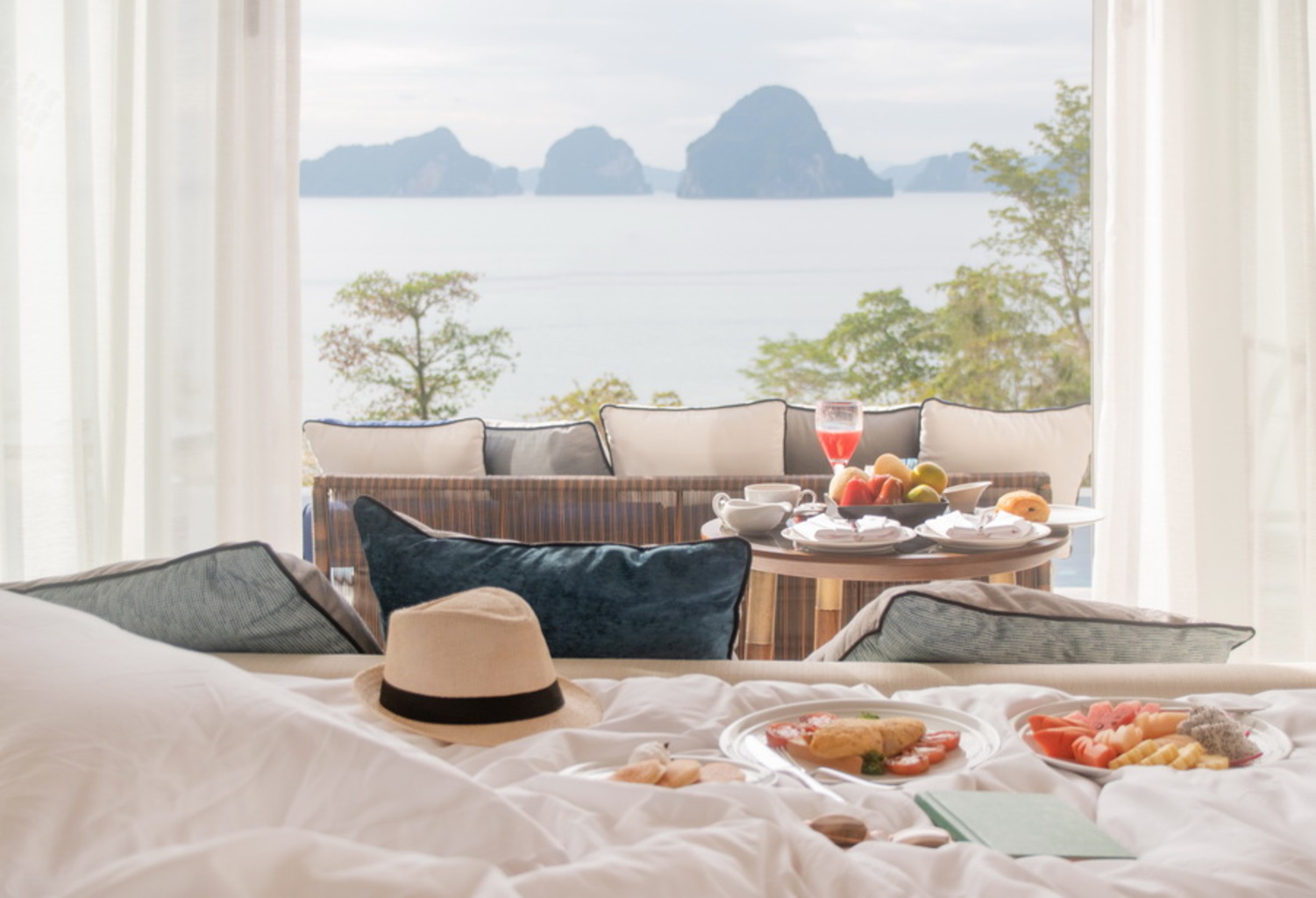 Premium Ocean Pool Suite