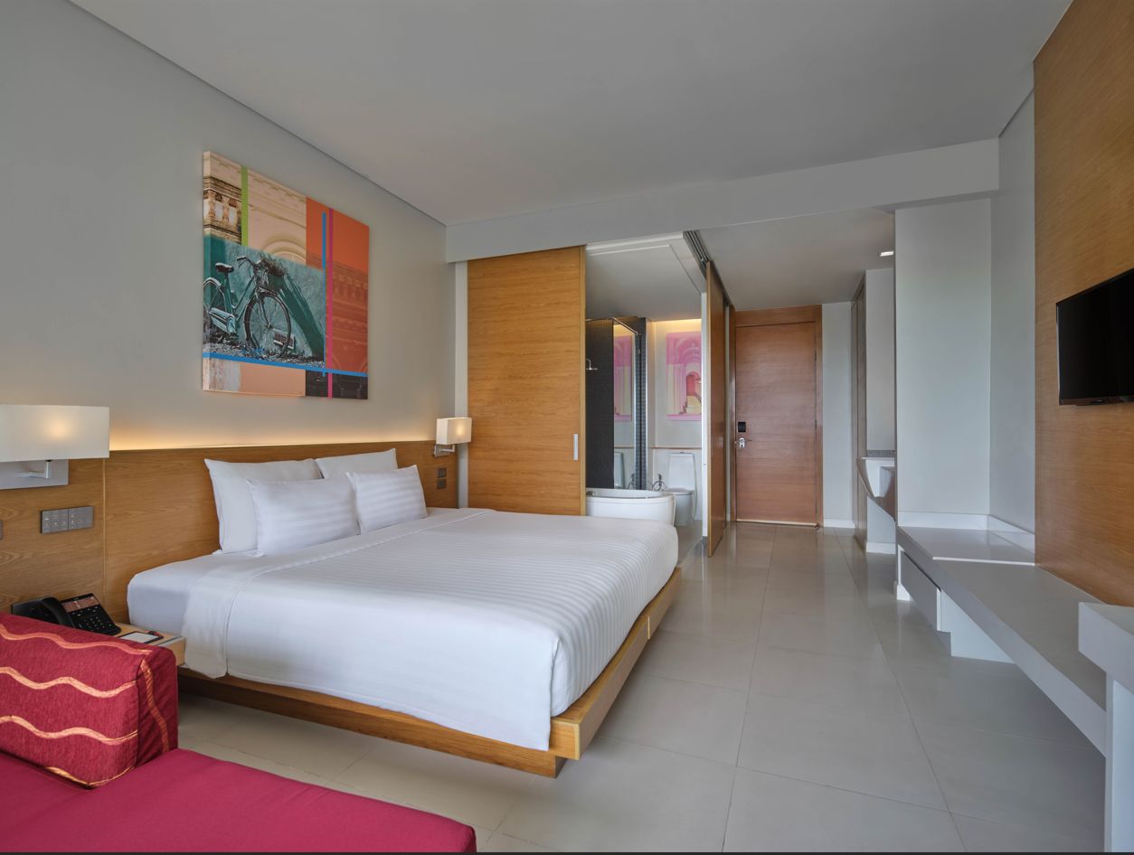 Deluxe Urban Room