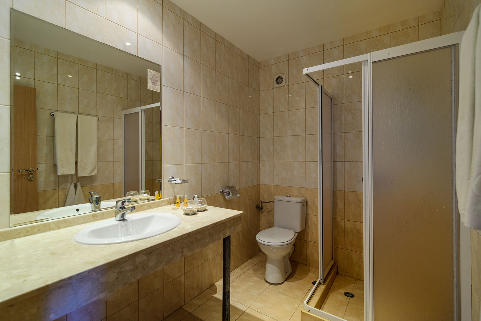 Twin Comfort Room (Balcony or Terrace)