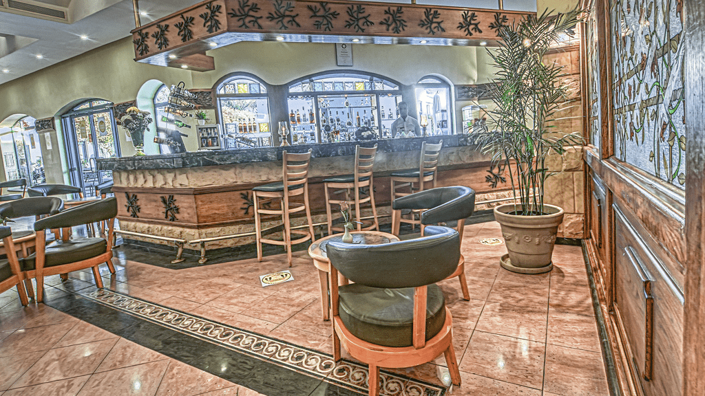 Lobby Bar