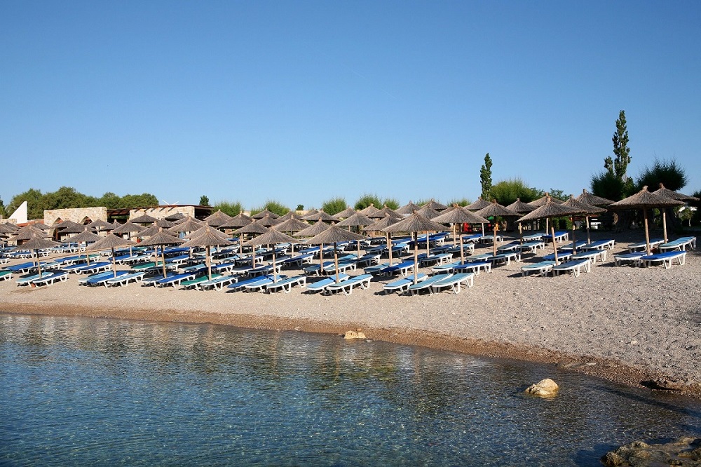 Beach-2.jpg