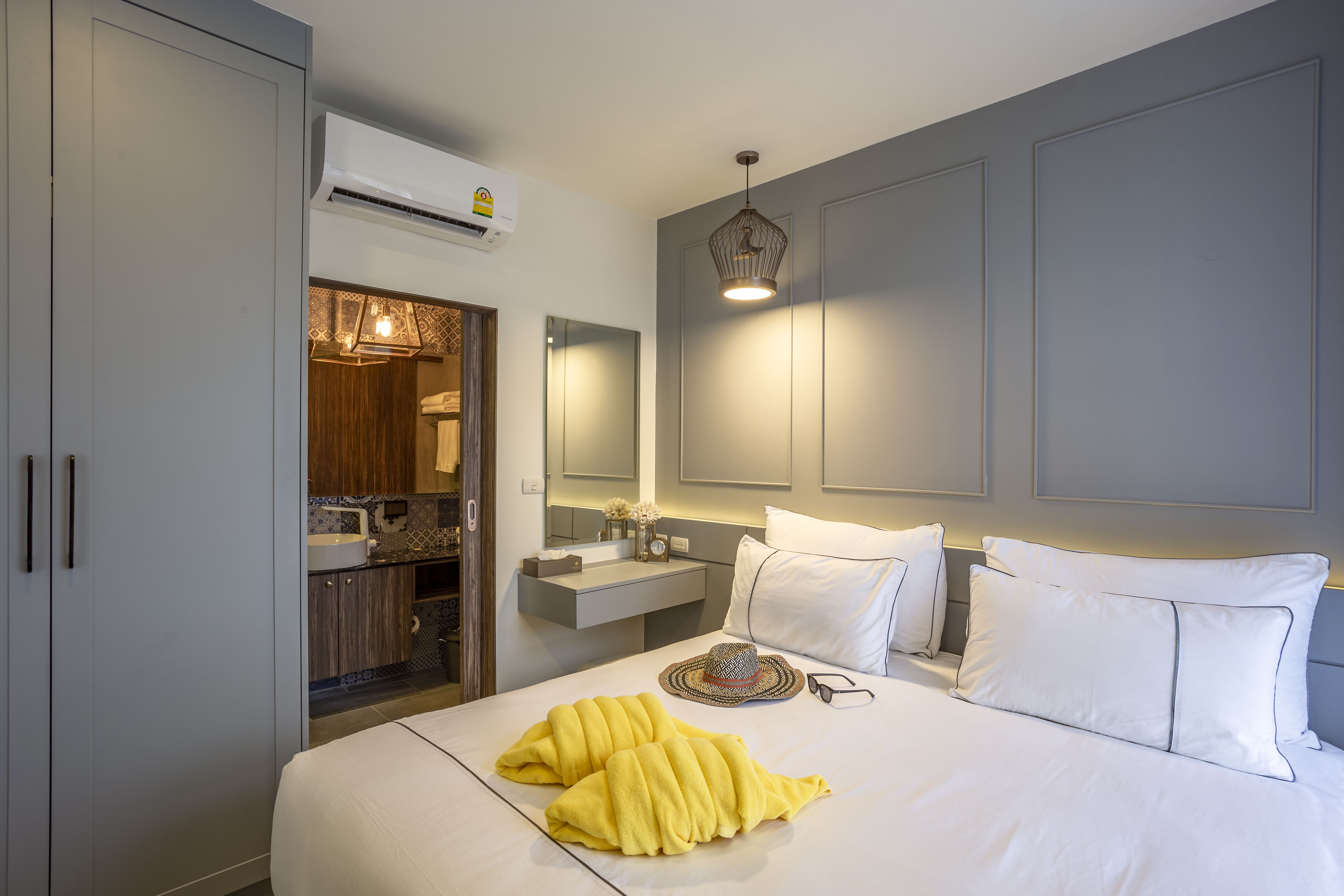 ONE BEDROOM SUITE