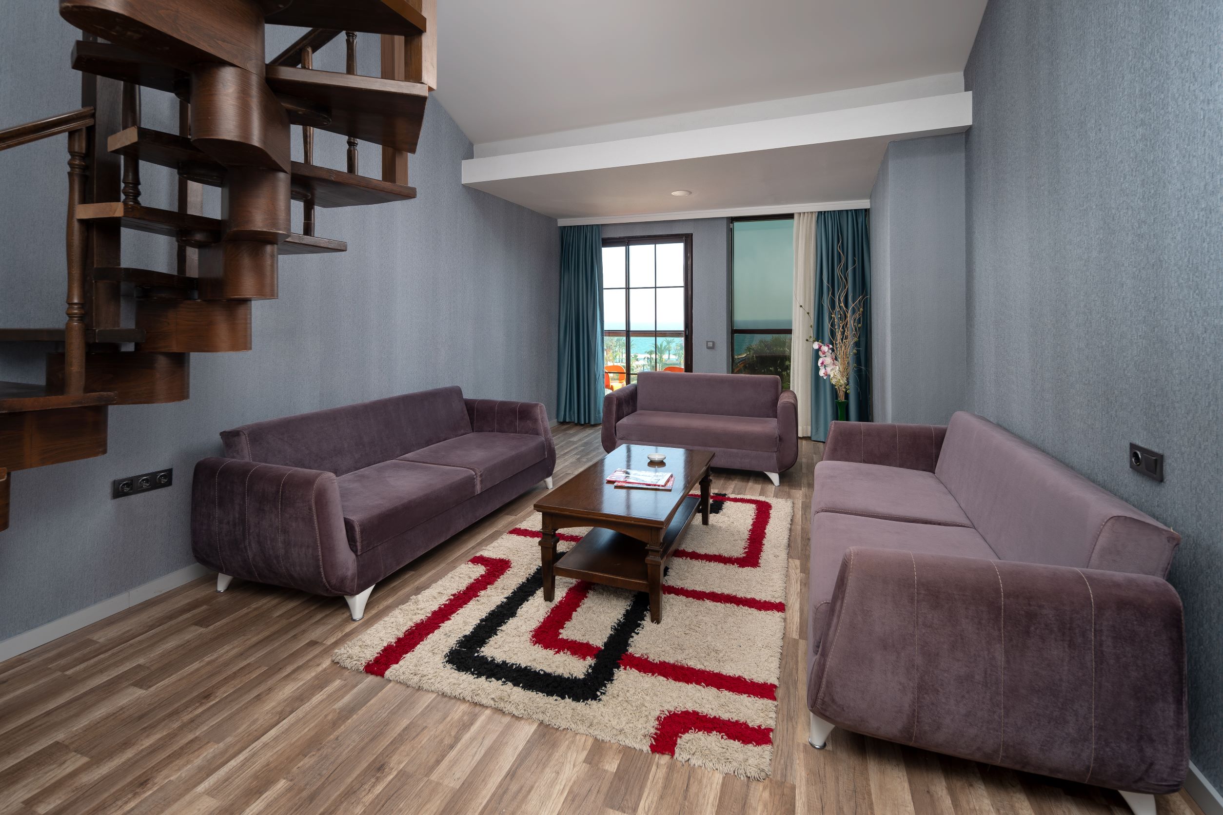 GRAND SUITE