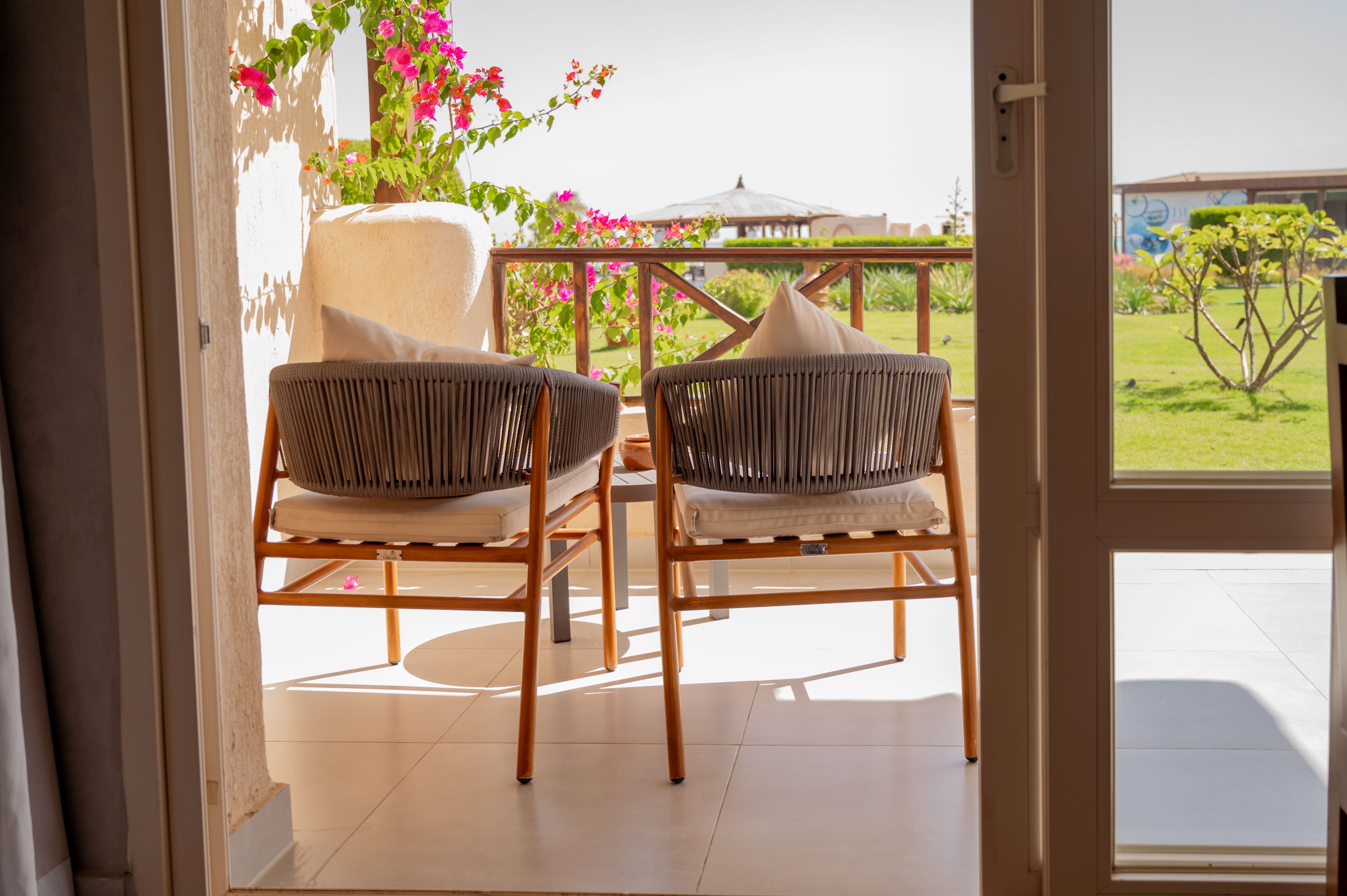ROOM SUPERIOR GARDEN OR POOL VIEW