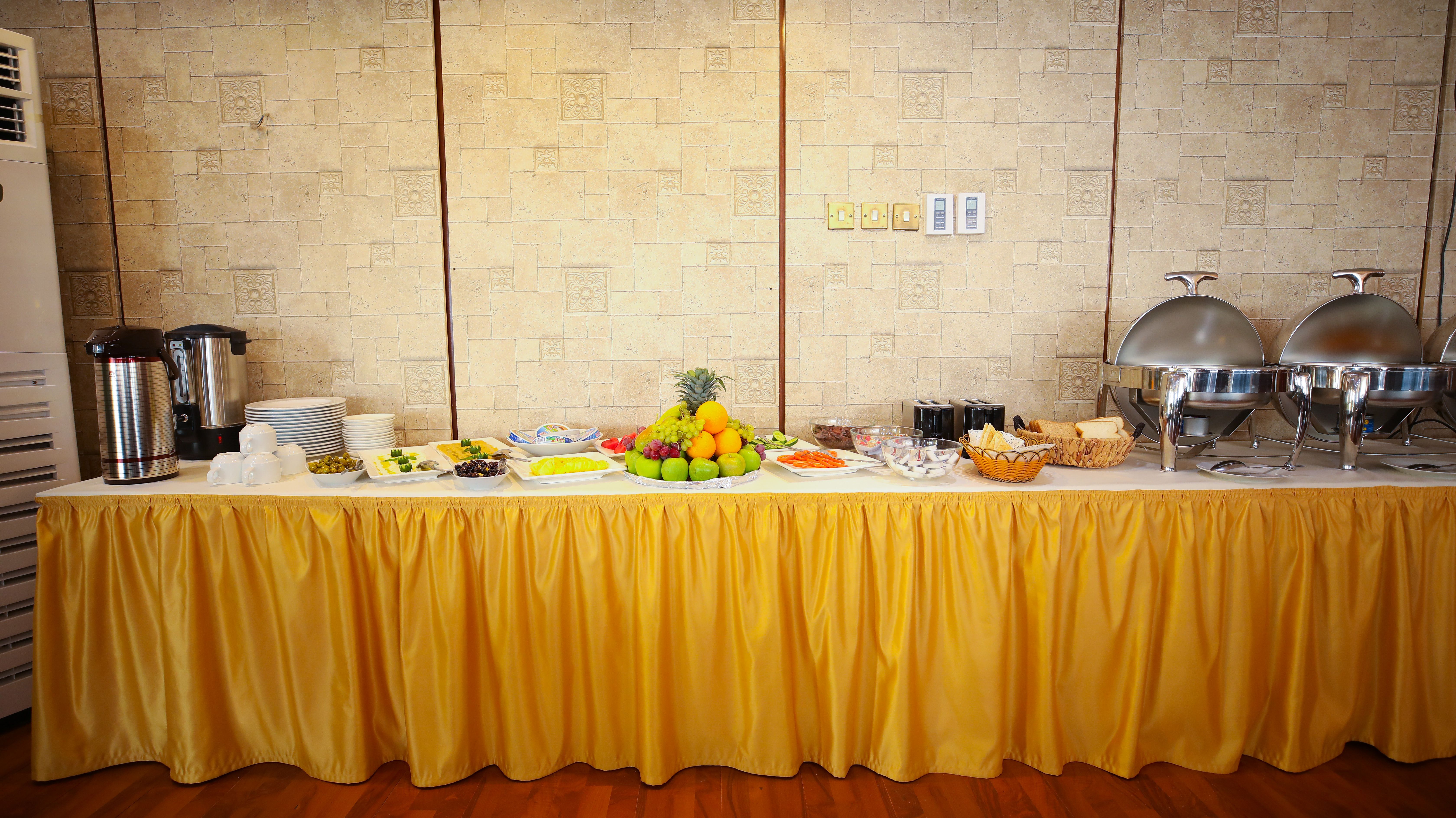 GREEN HOUSE INTERNATIONAL BUFFET RESTAURENT 
