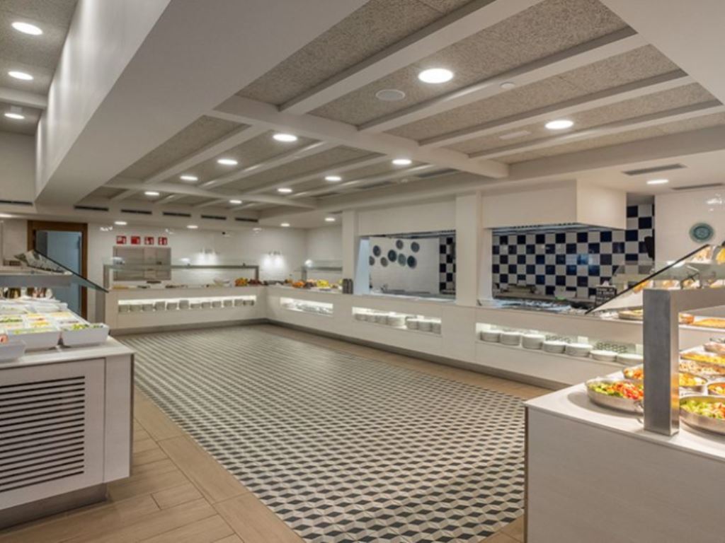 MAIN RESTAURANT