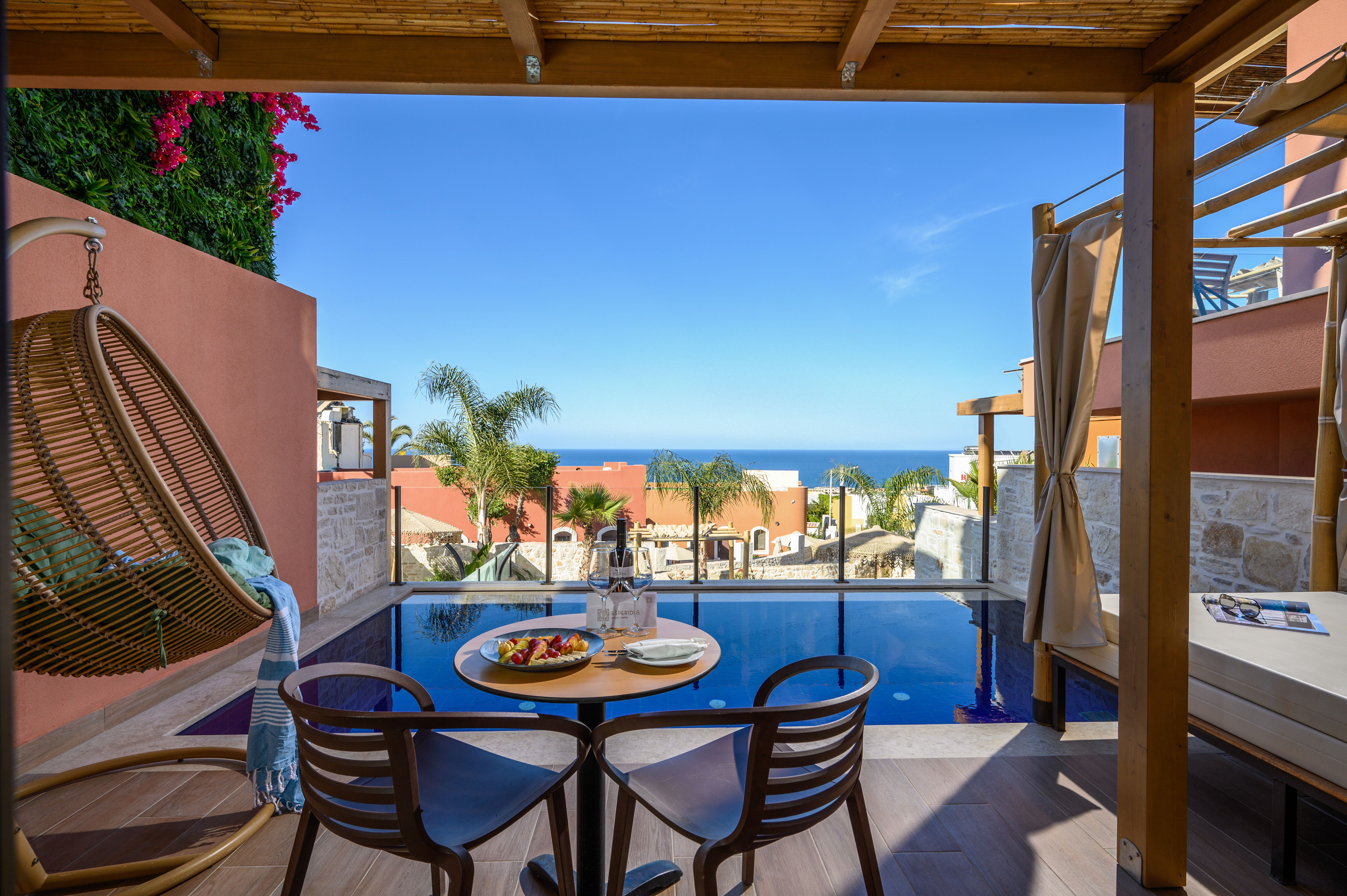 Luxury One-Bedroom Suite Sea View Private Pool