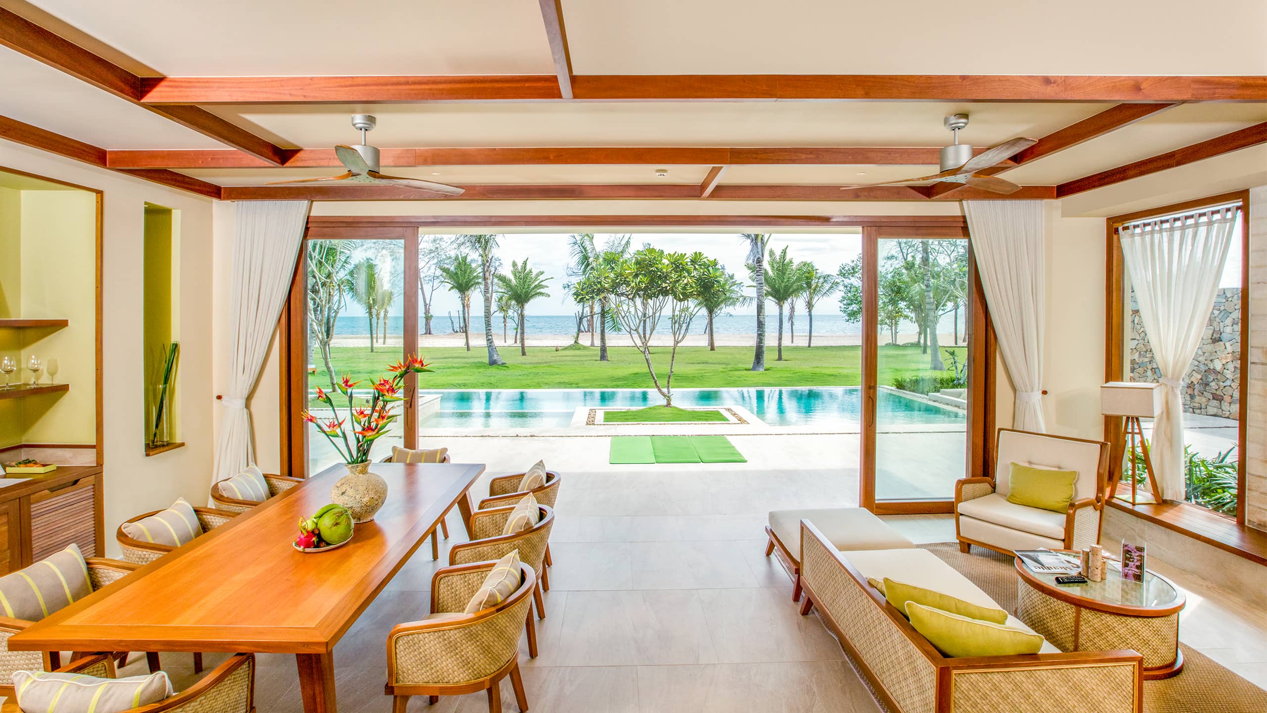 POOL VILLA OCEAN 3 BEDROOM SPA INCLUSIVE