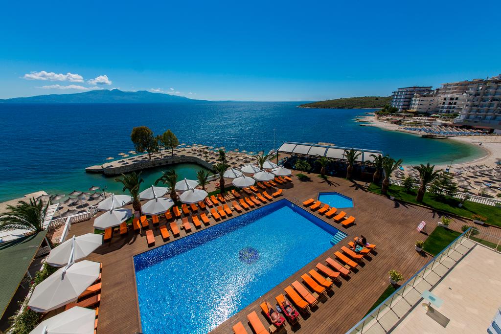 SARANDAPALACE3.jpg.crdownload