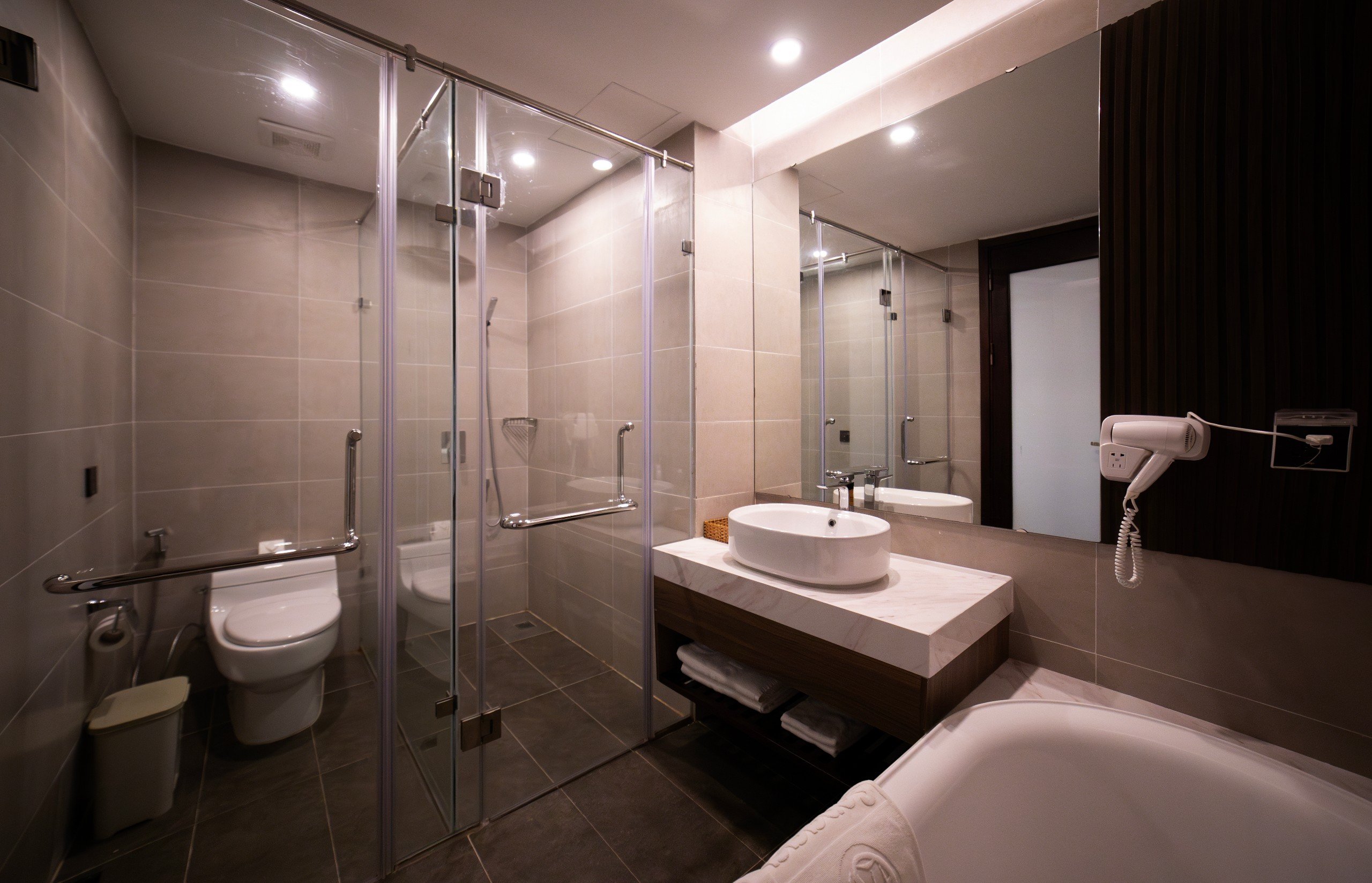 PREMIER SUIT SEA VIEW (CHILD WITHOUT EXTRA BED)