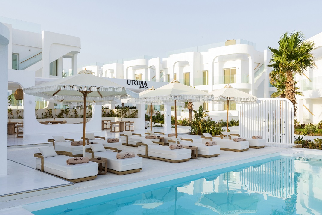 Utopia Beach Club (Fusion Cuisine), for Livin It Up Jacuzzi suite, The party never ends pool or jacuzzi suite, Hall of fame jacuzzi or pool suite)