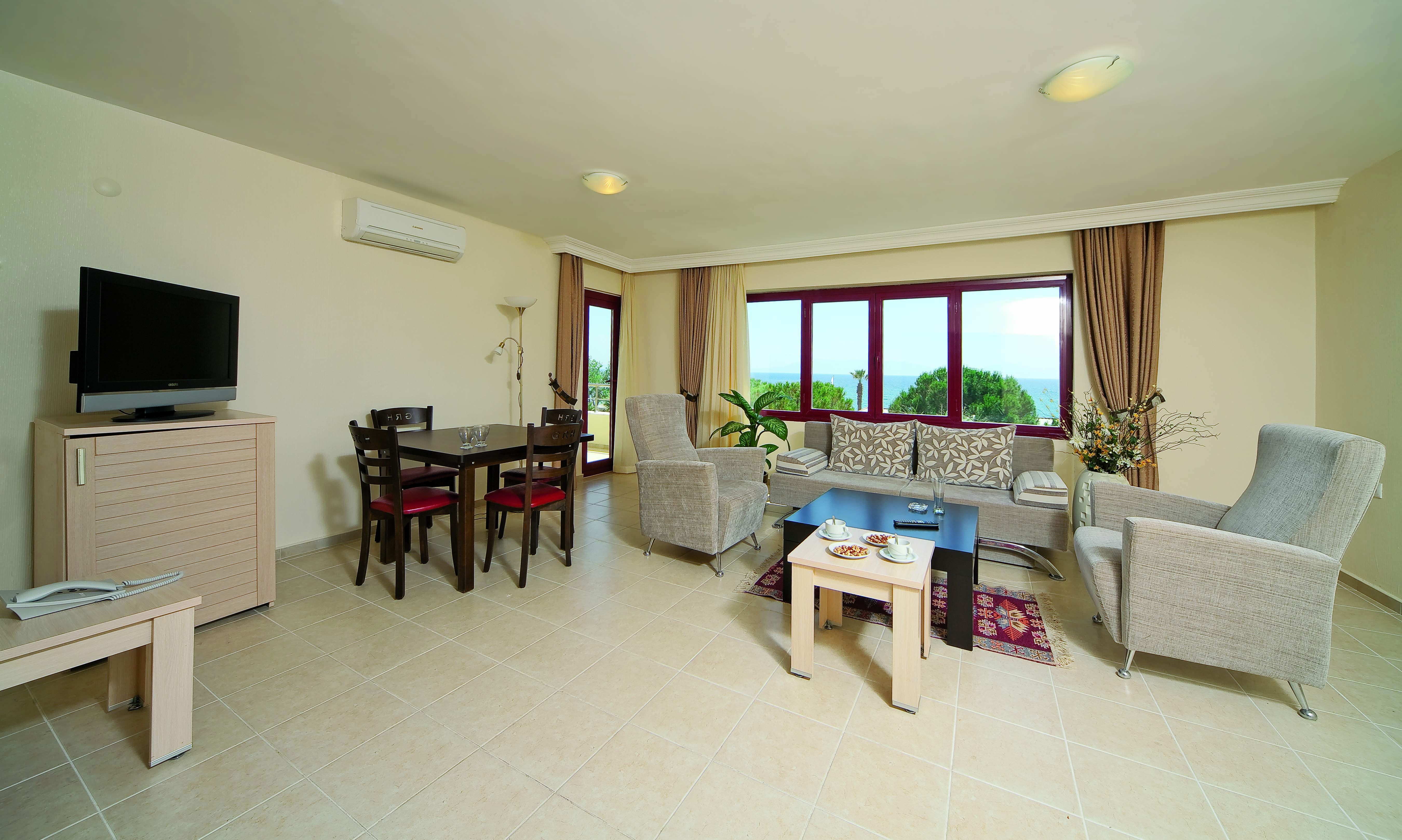 Family Room Garden Wiew