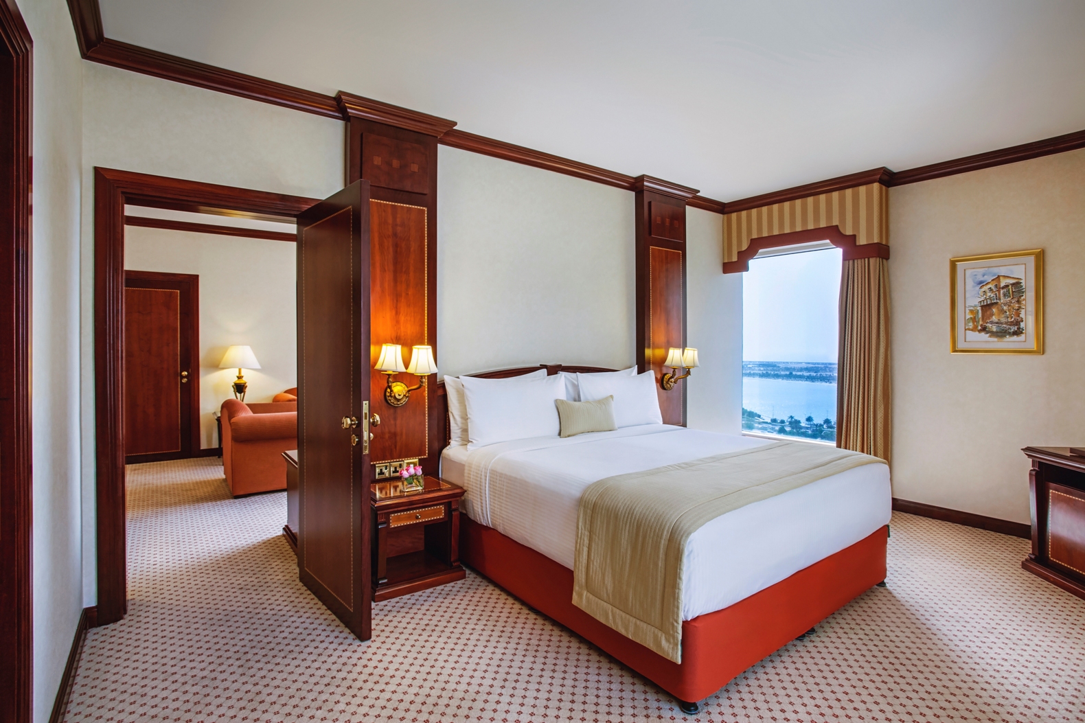 EXECUTIVE SUITE