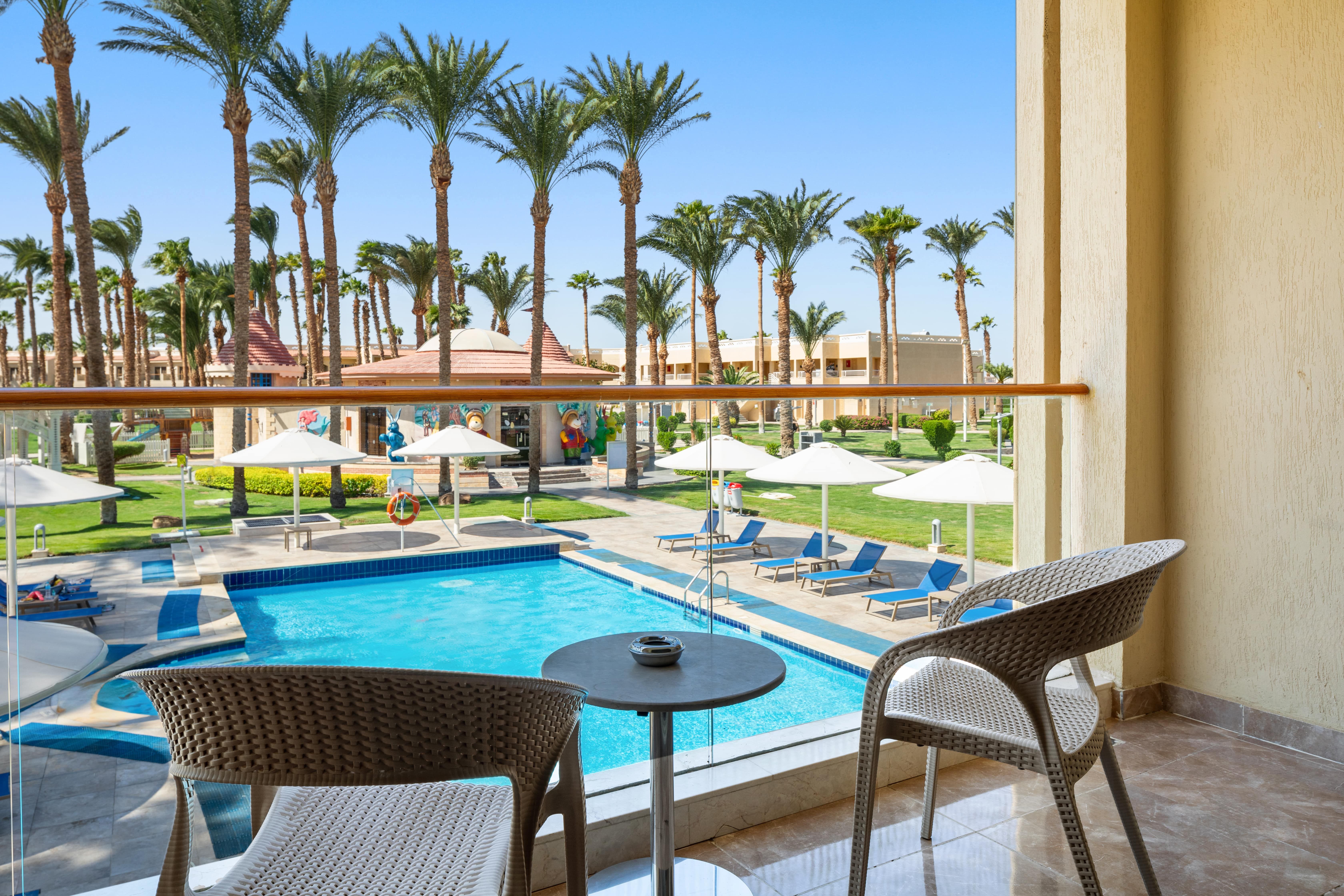 Bungalow Pool View Room