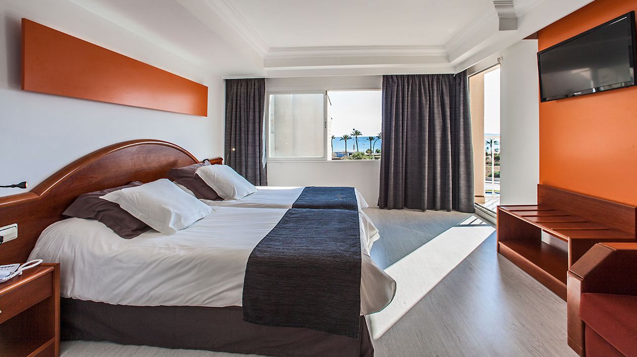 DOBLE STANDARD ROOM BALCONY OR TERRACE