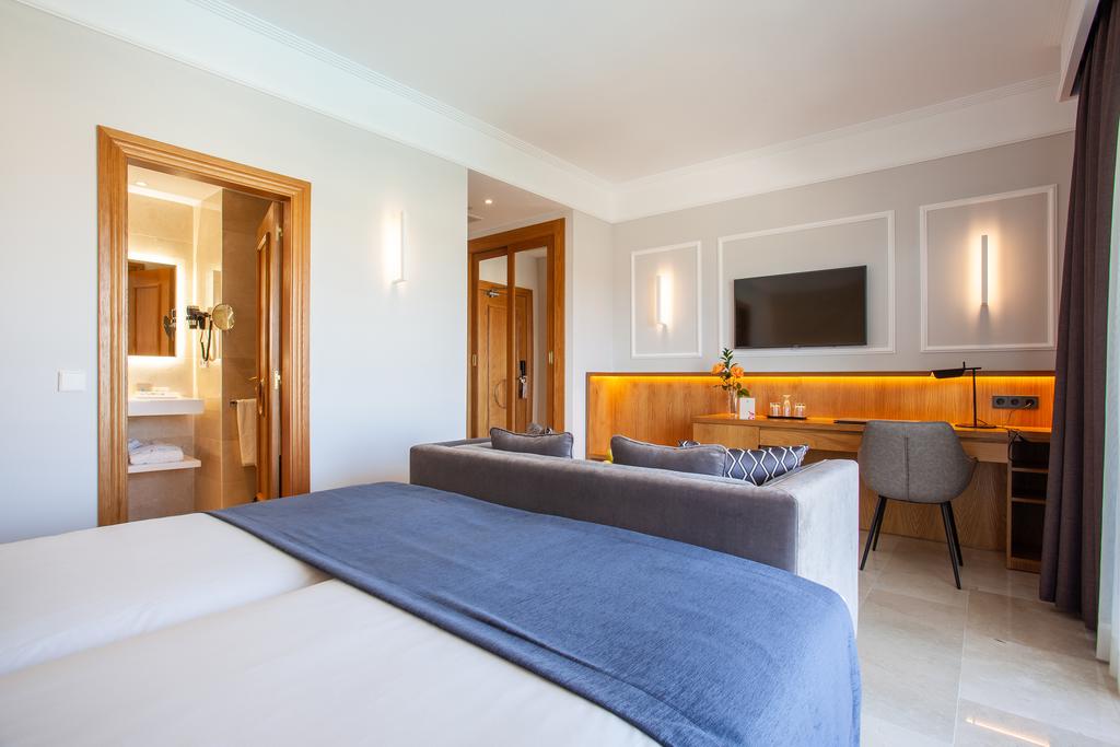 SUITE STANDARD  BALCONY