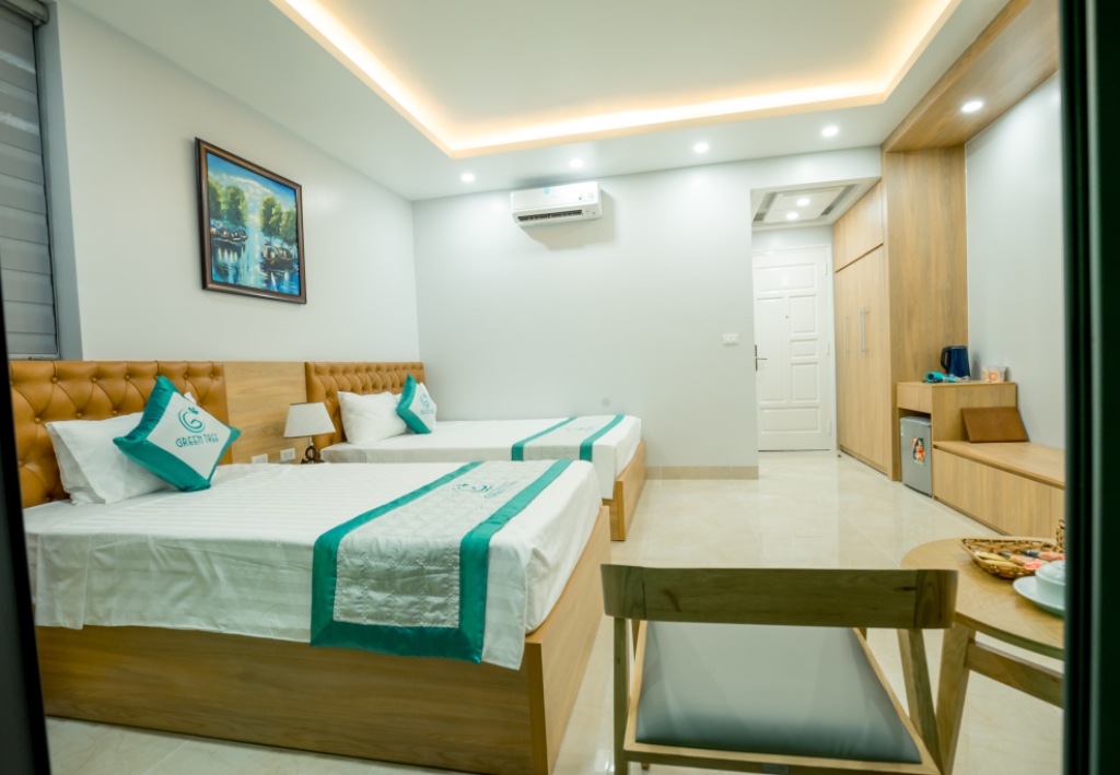 DELUXE TRIPLE WITH BALCONY