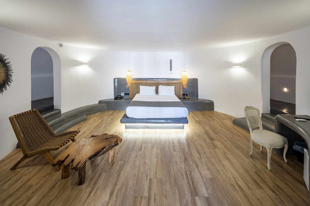Windmill Deluxe Suite with Shared Pool