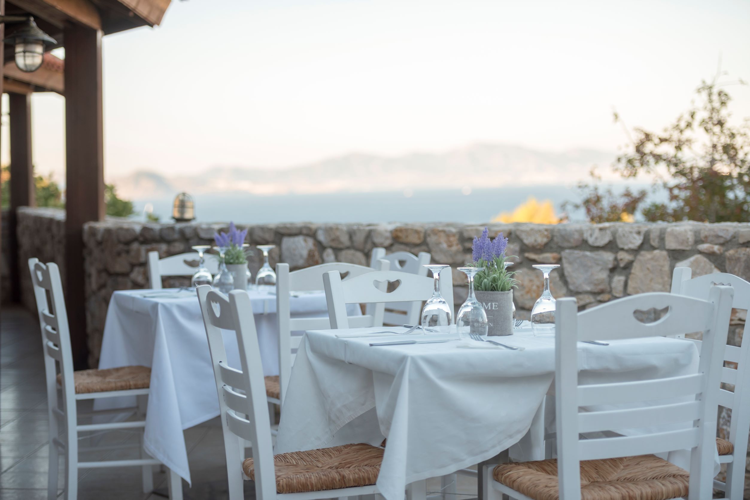 ISTROS RESTAURANT
