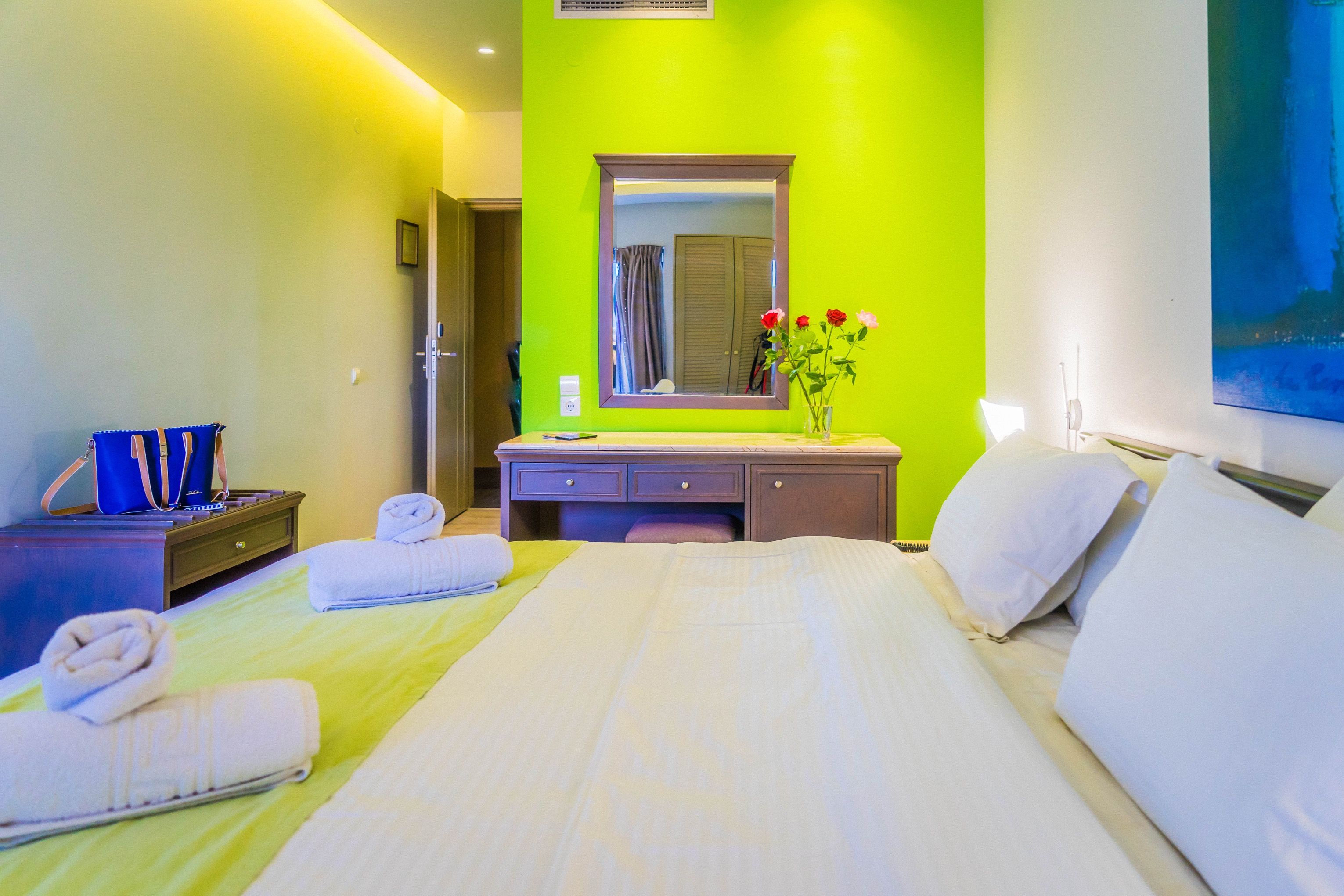 DELUXE CITY VIEW ROOM