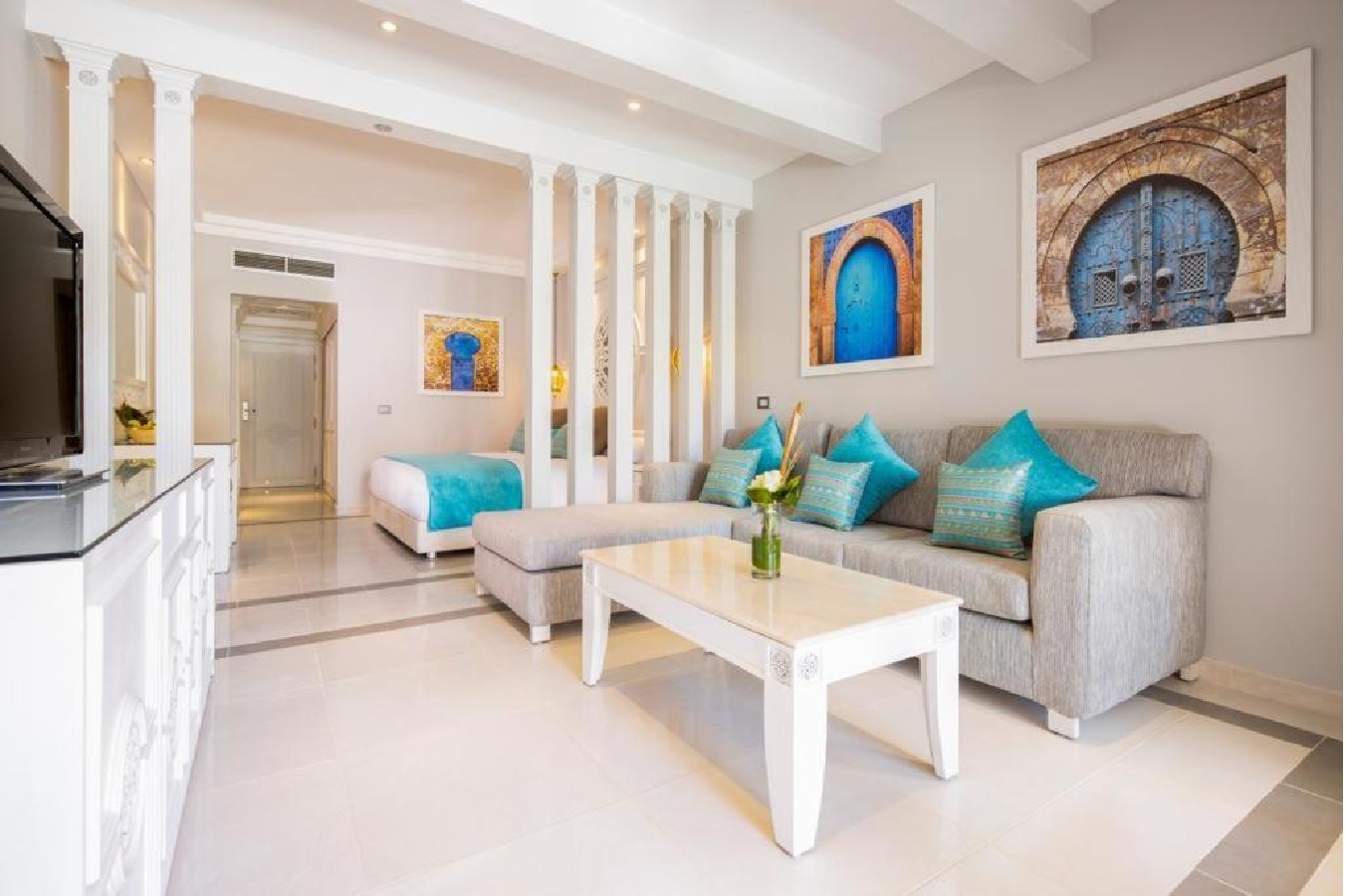 Suite (Pool Access)