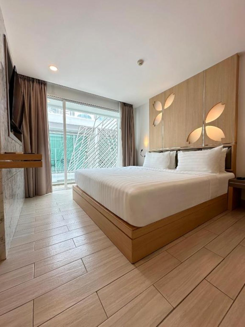 One Bedroom Suite
