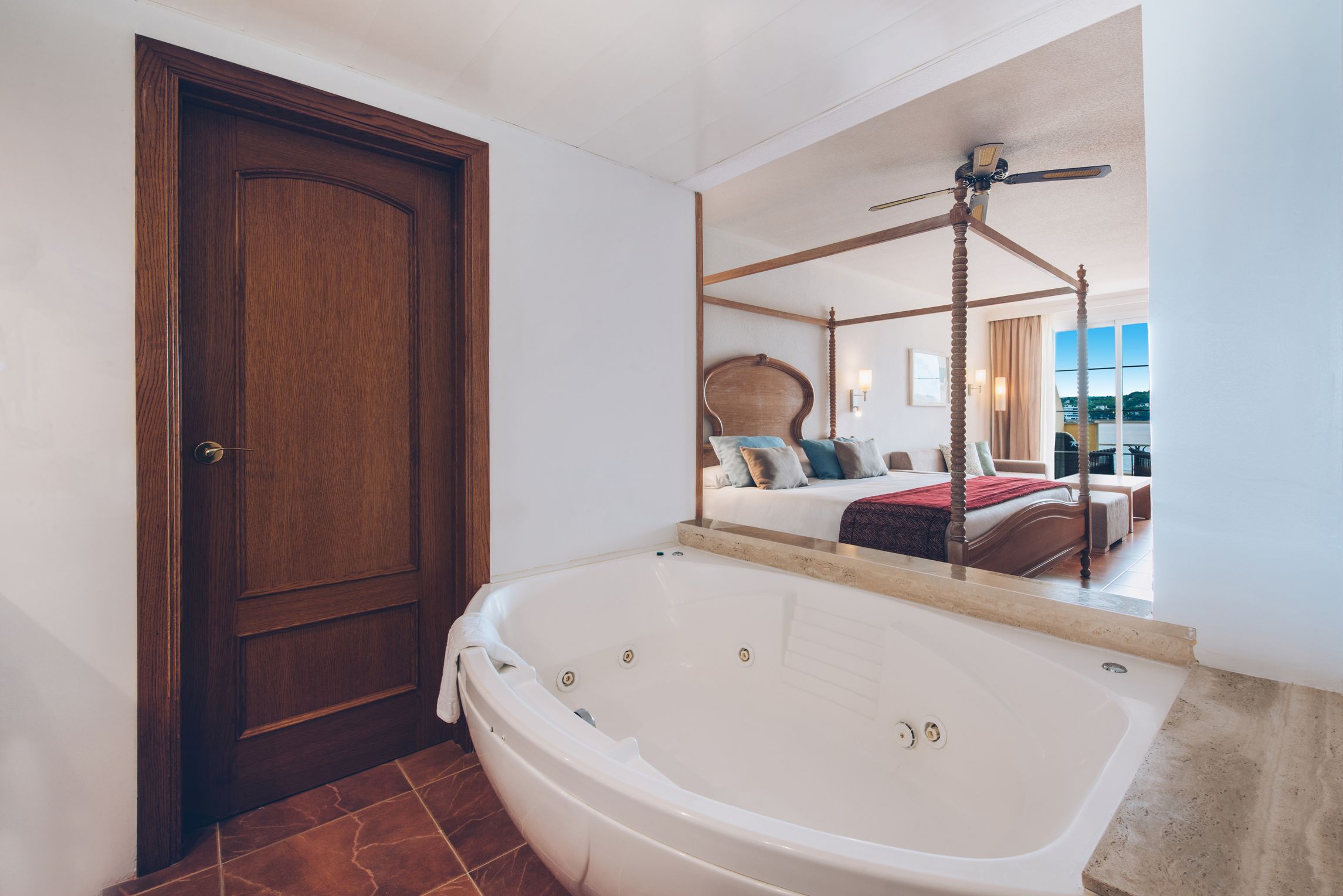 JUNIOR SUITE SV
