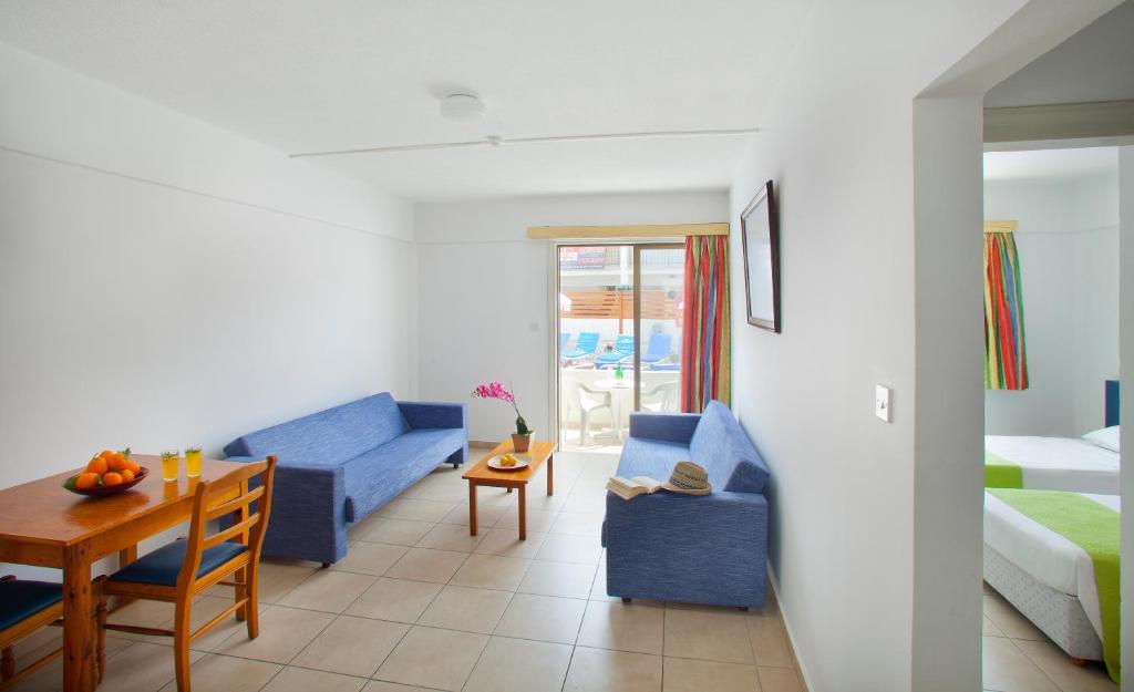1 Bedroom Standard Apartment (Balcony)