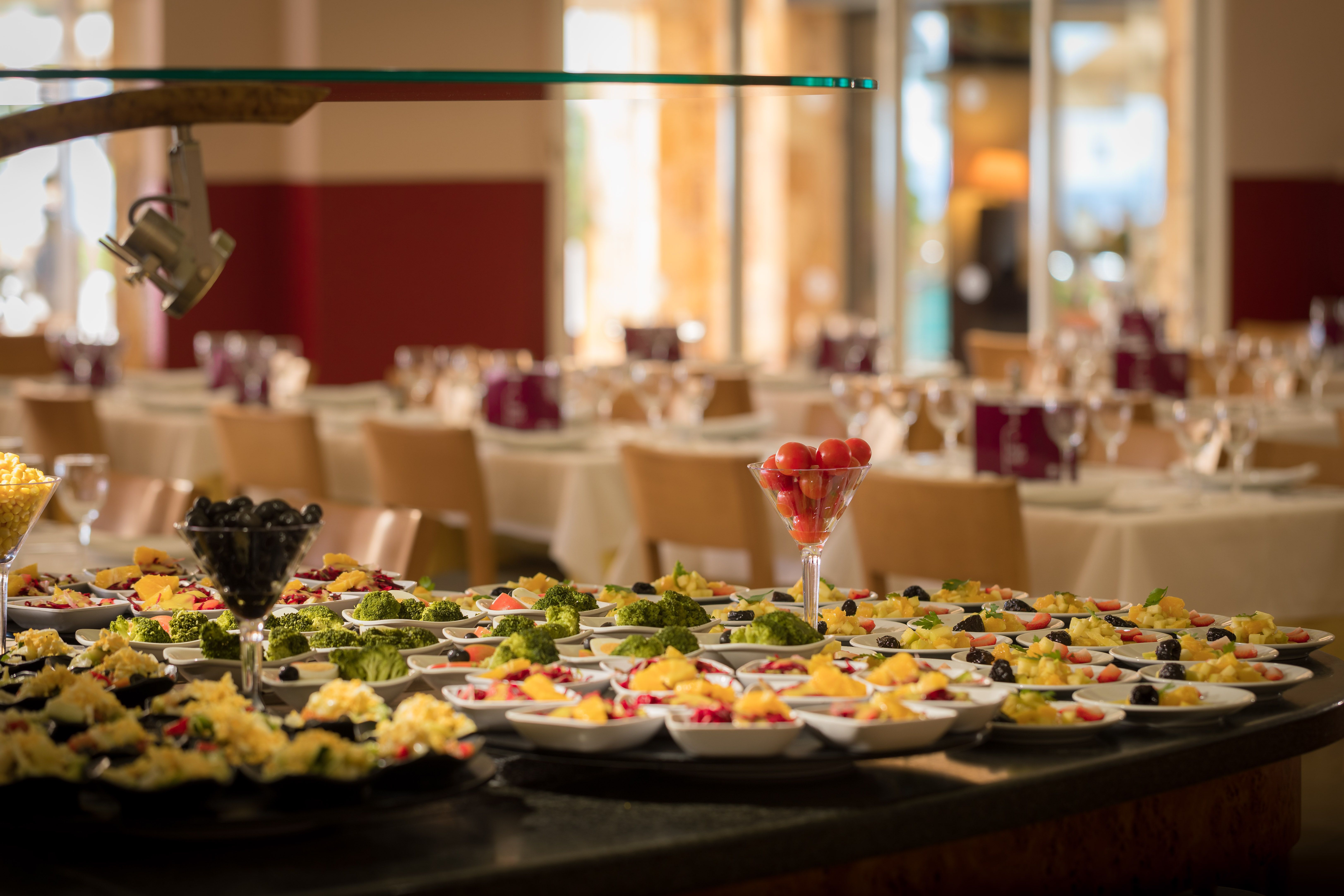 MAIN RESTAURANT