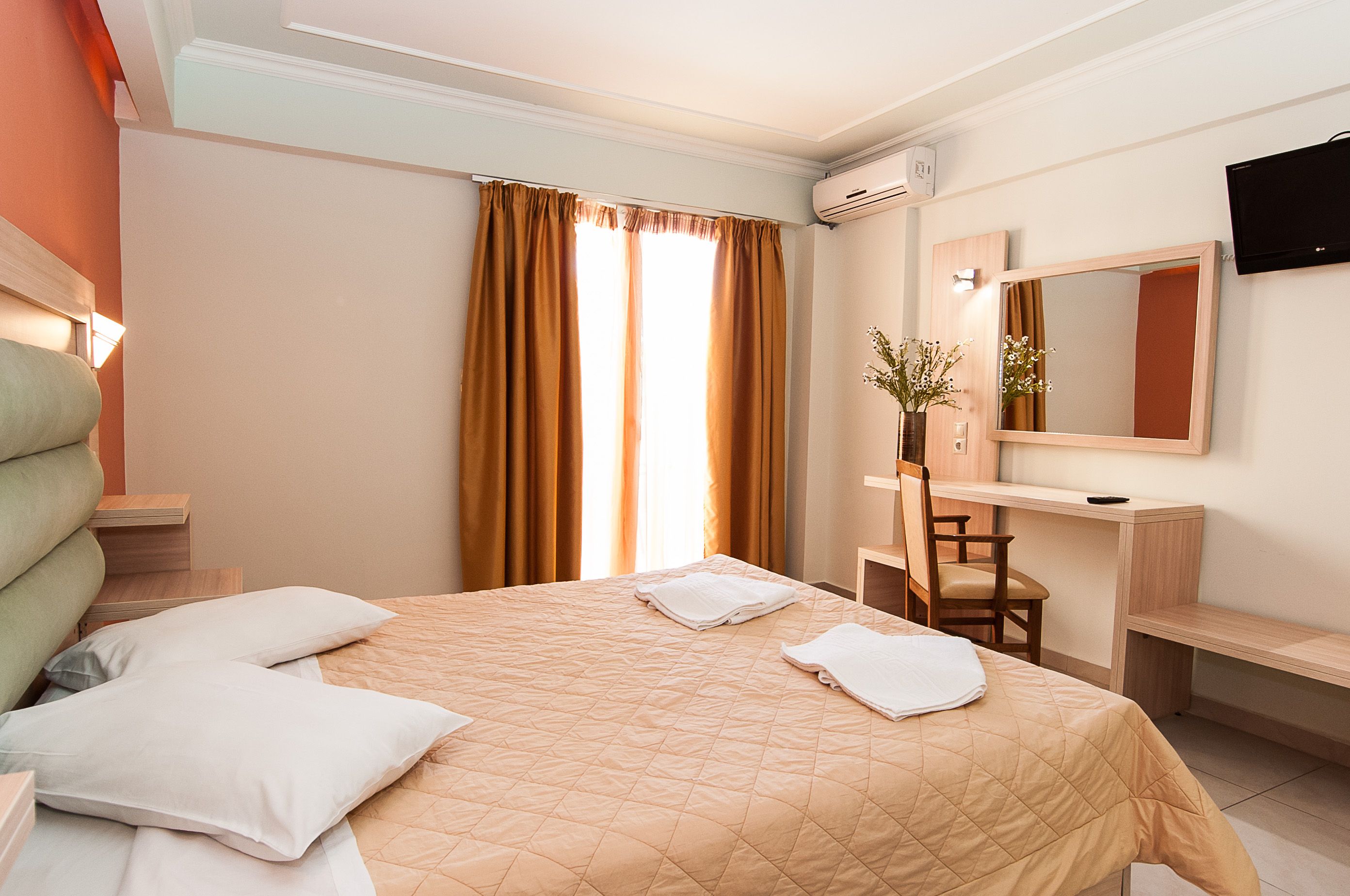 SUPERIOR DOUBLE/TWIN ROOM