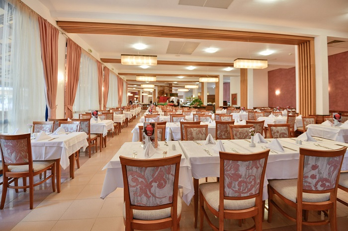 Main_Restaurant(11).jpg