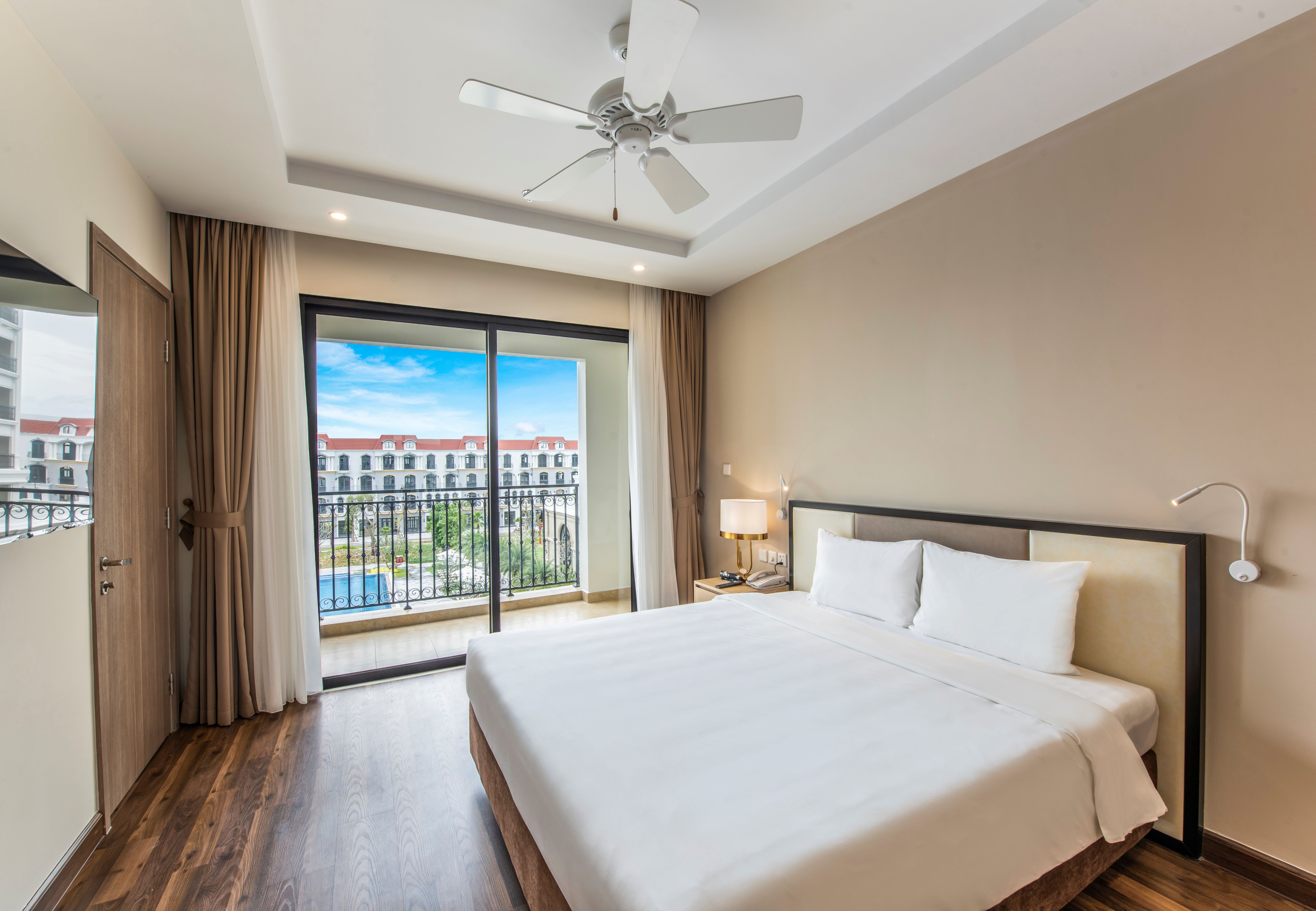ROOM STANDARD