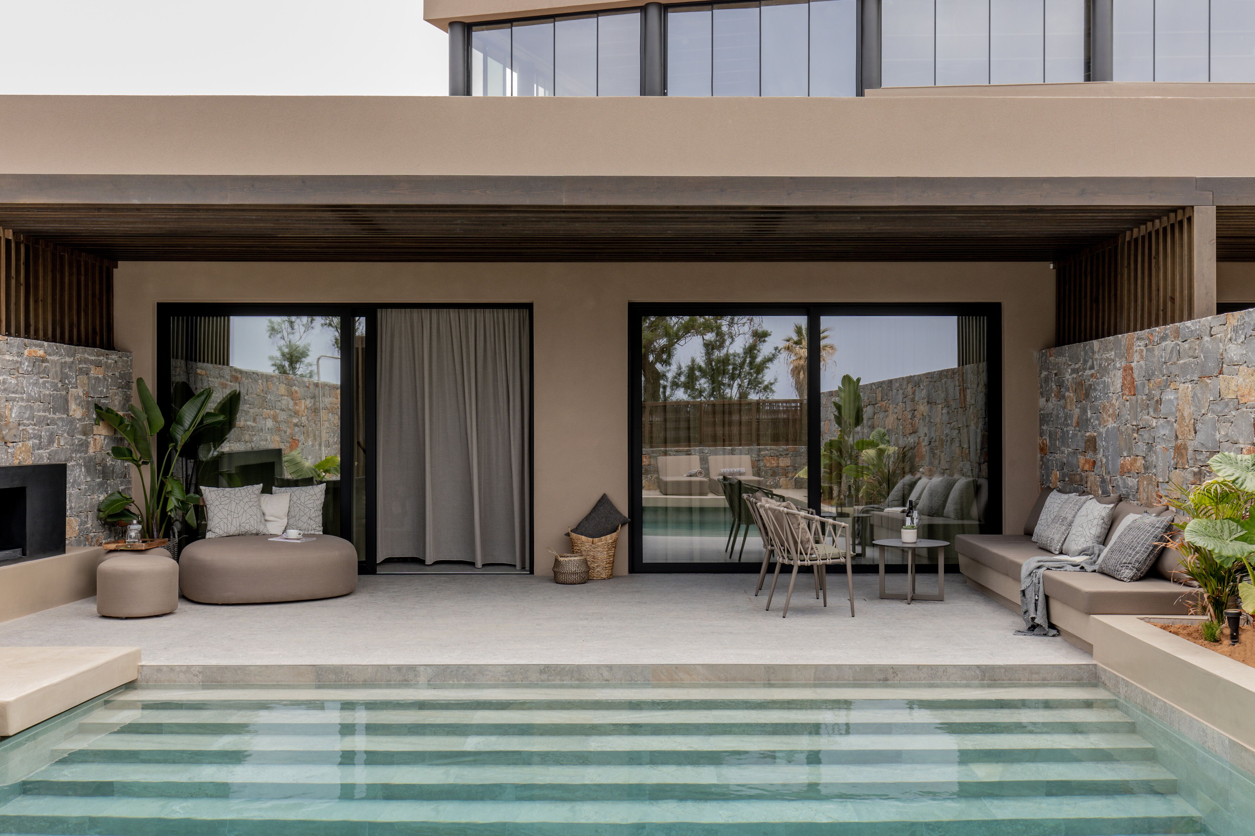 Signature Suite with Privat pool Steam bath