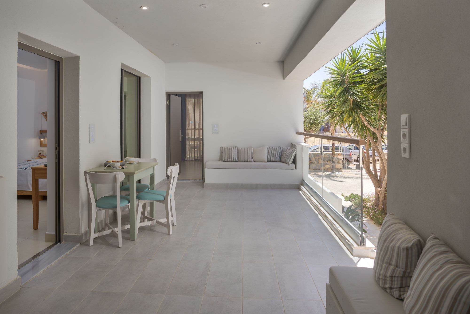 TRIPLE SUPERIOR STUDIO BALCONY OR TERRACE
