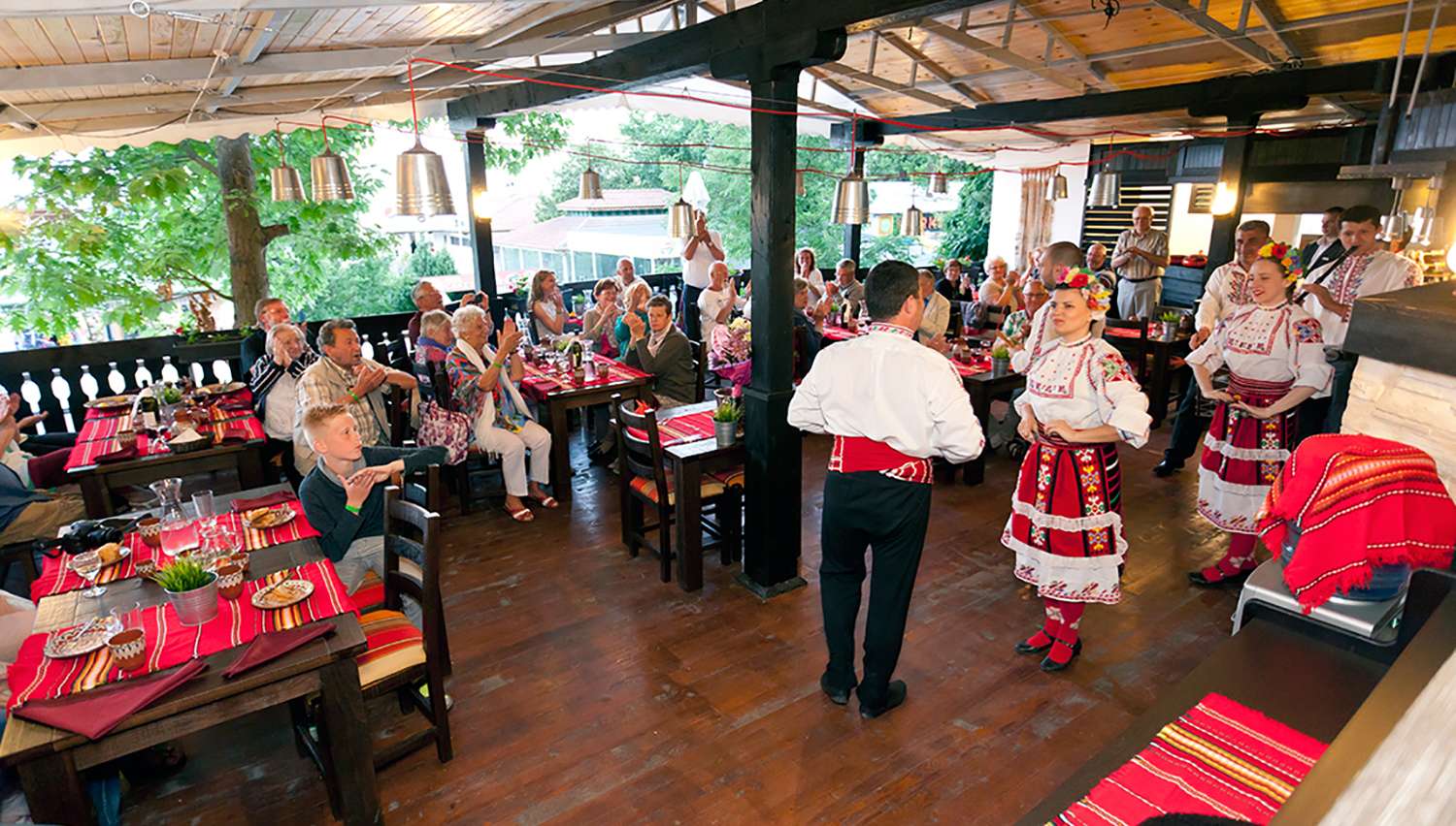 BG RESTAURANT