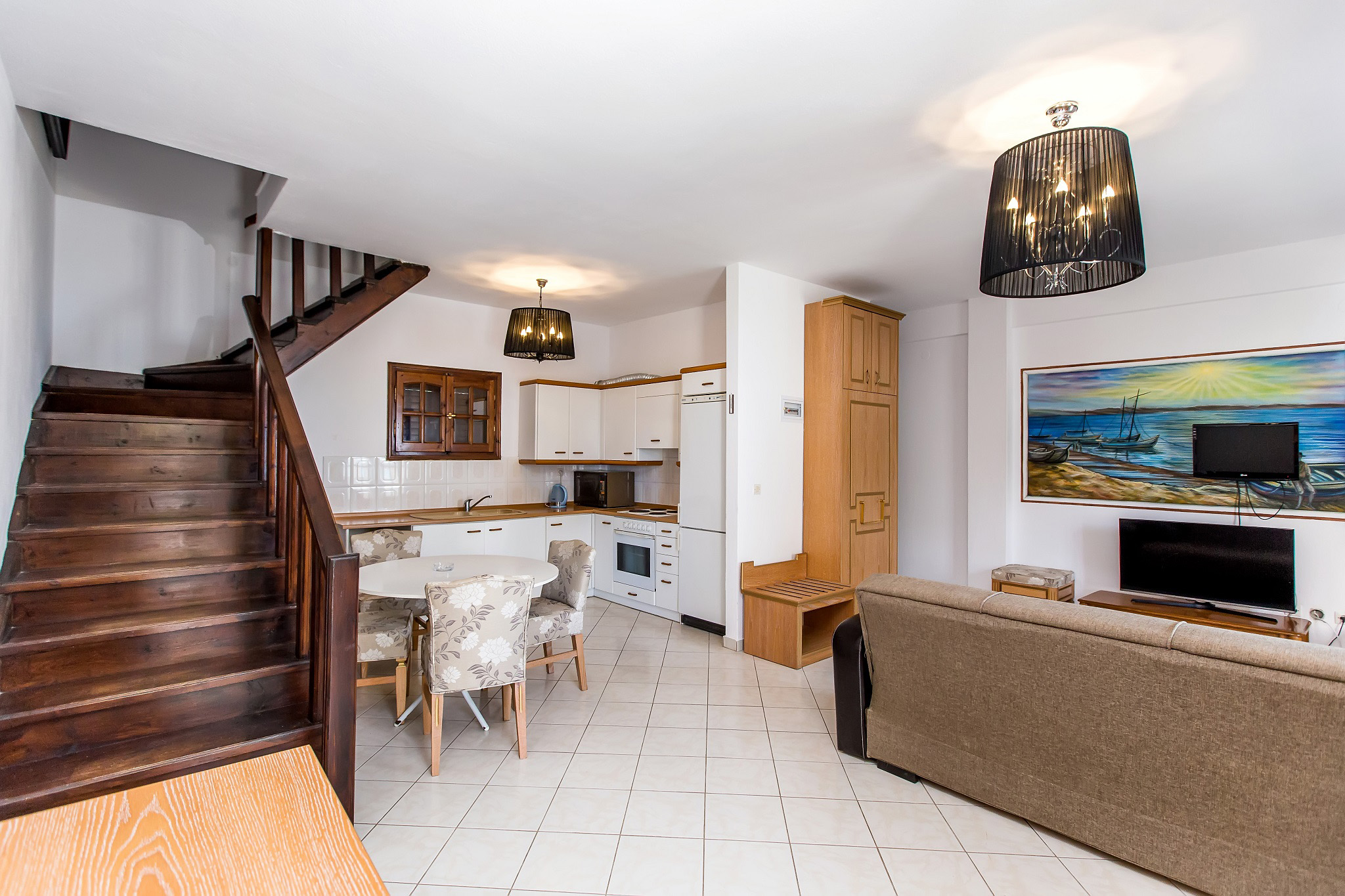 Maisonette 2 Bedrooms 7 Pax