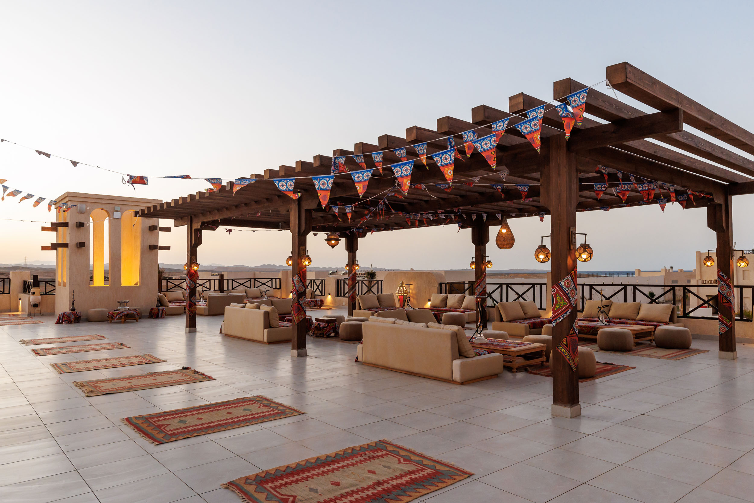 SAMA BAR :  STAR GAZING BAR