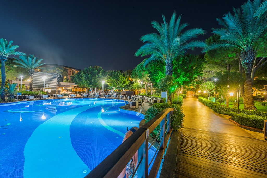Piscina deschisă