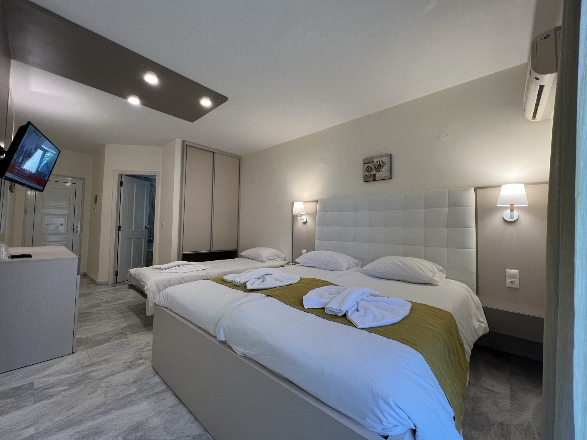 STANDARD DOUBLE ROOM