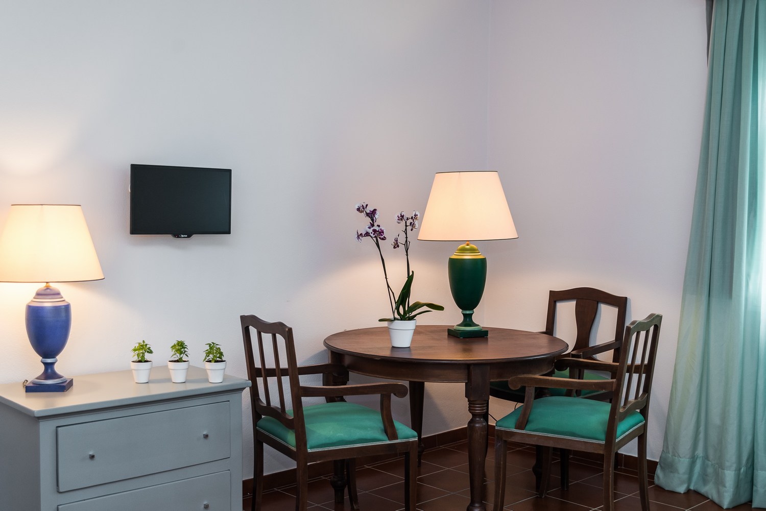 Standard/Superior Suites