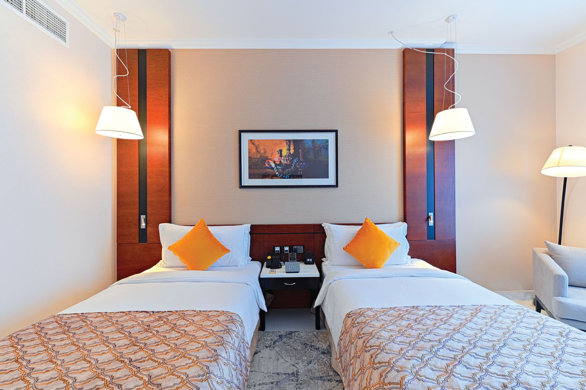 Deluxe Room (King/Twin)