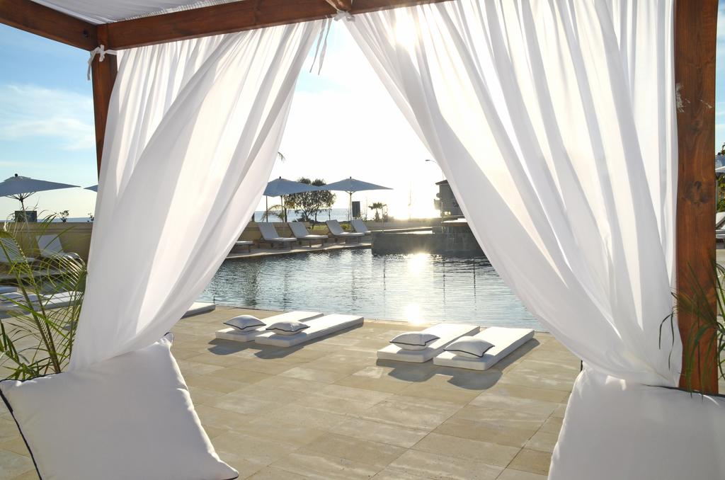 Piscina deschisă