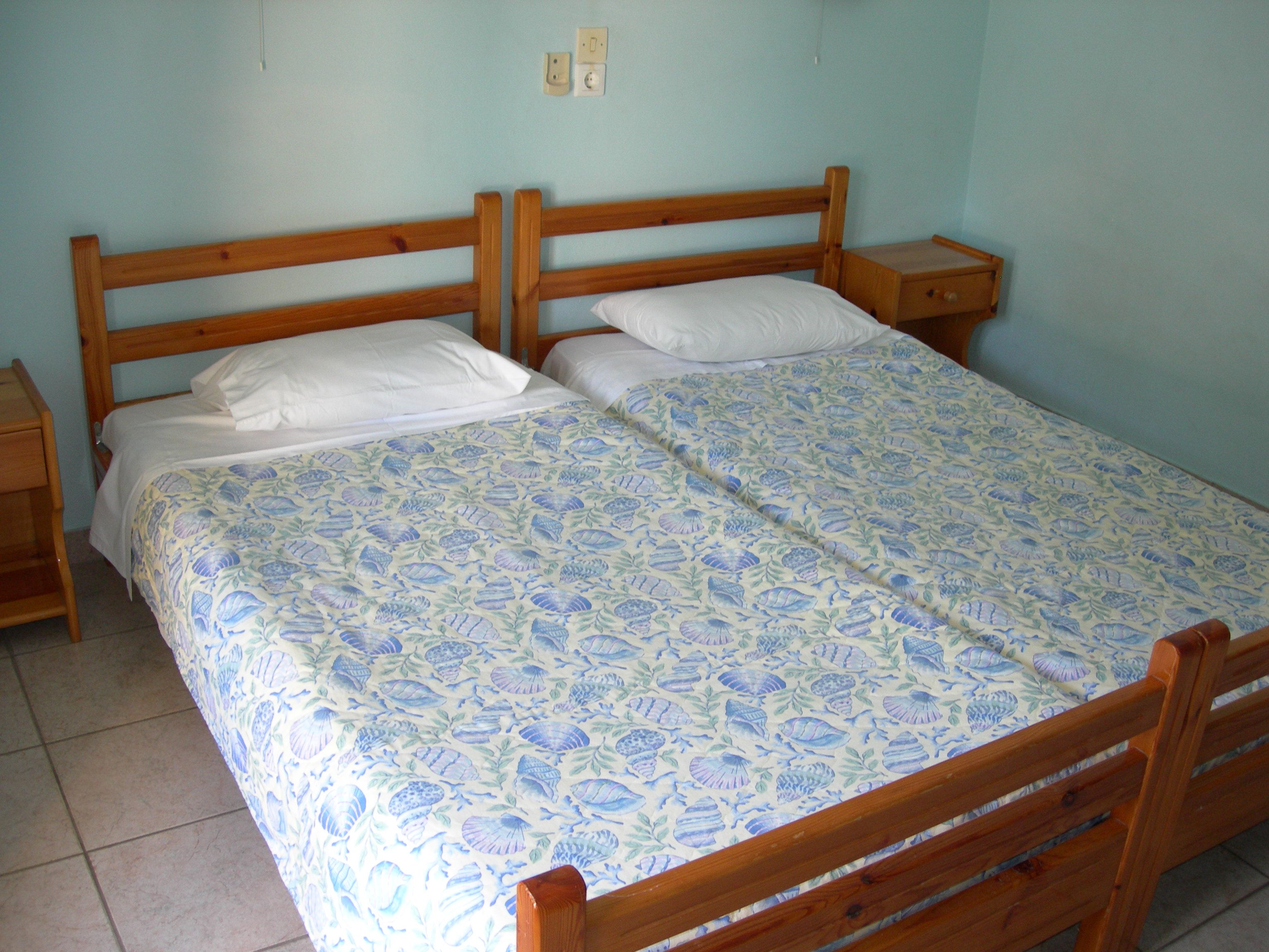 TWIN OR DOUBLE ROOM