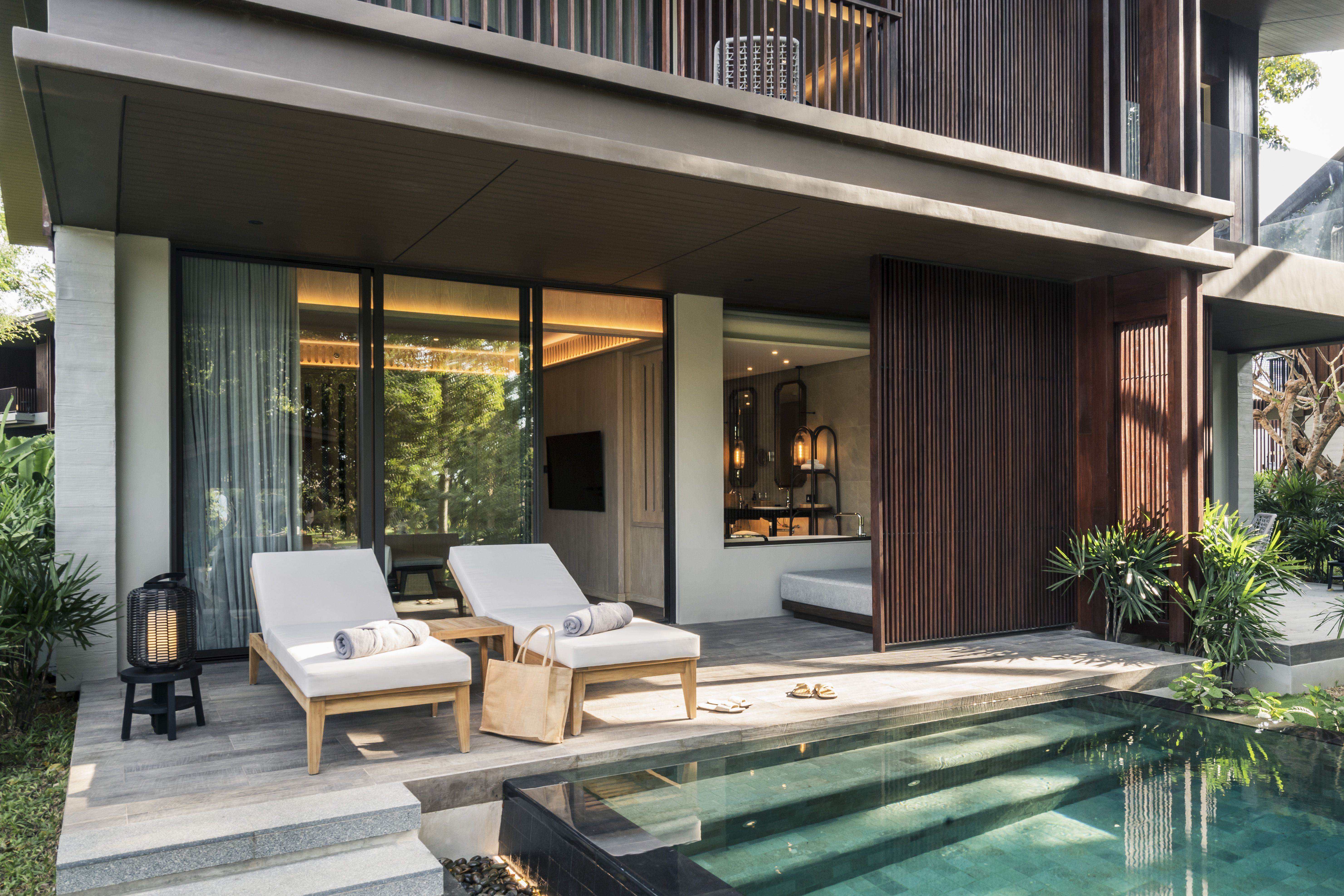 Private Pool Suite