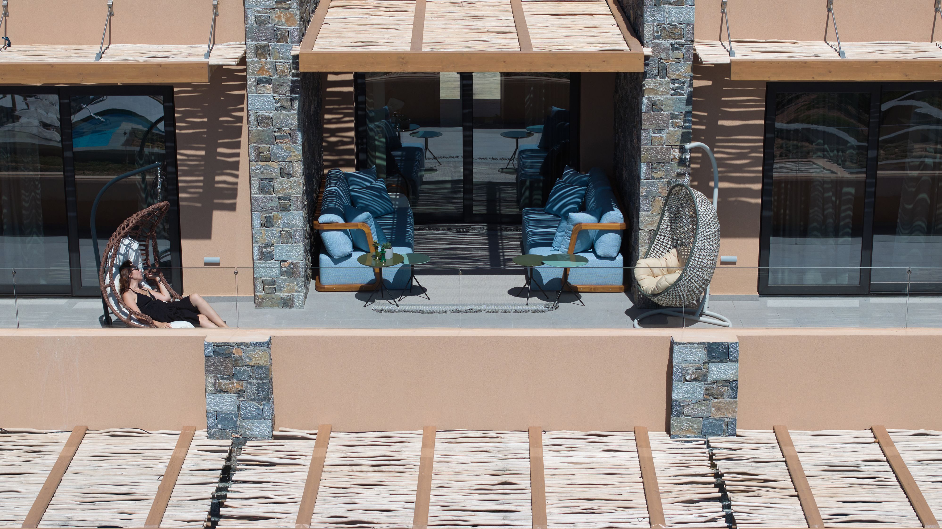 Grand Suite with 2 Private Pools & Outdoor Living Area Sea View