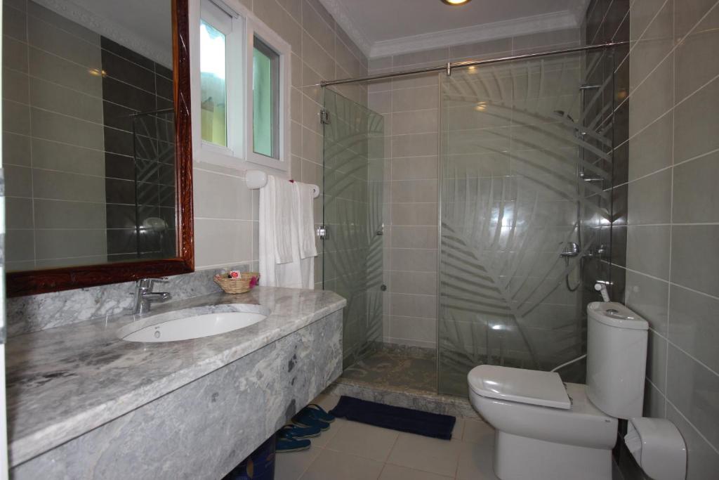 DELUXE KING ROOM SEA VIEW